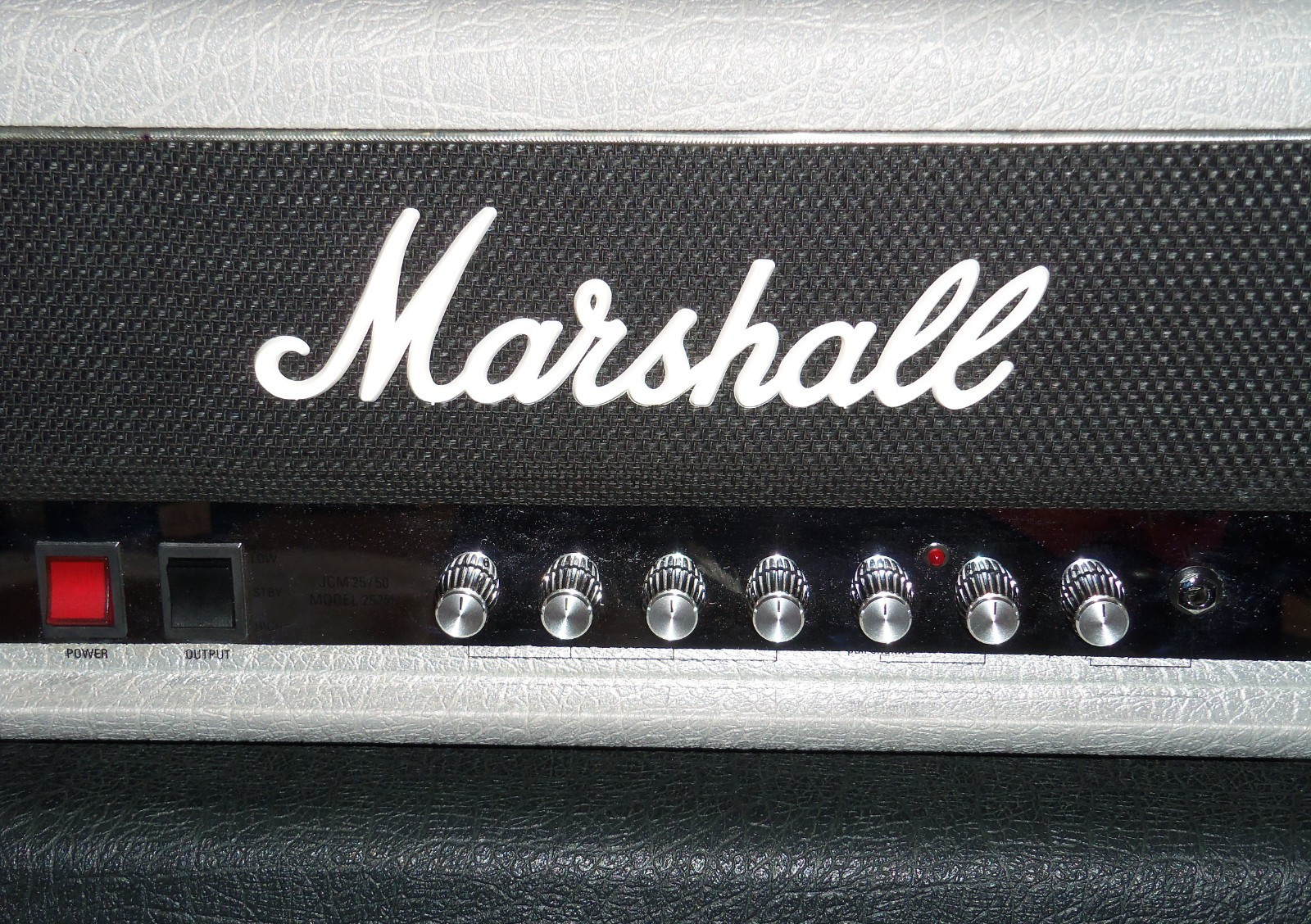 Marshall Silver Jubilee * Studio 2525H Marshall Silver Jubilee * Studio 2525H
