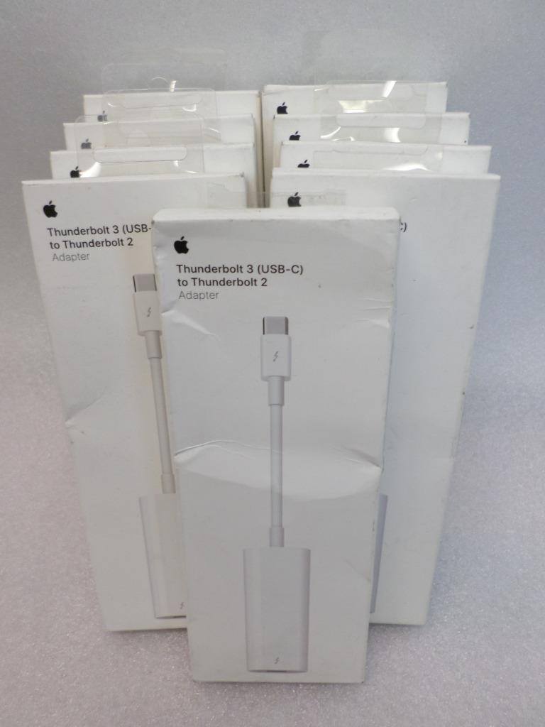 NEW - Apple Thunderbolt 3 (USB-C) to Thunderbolt 2 Adapter-A1790