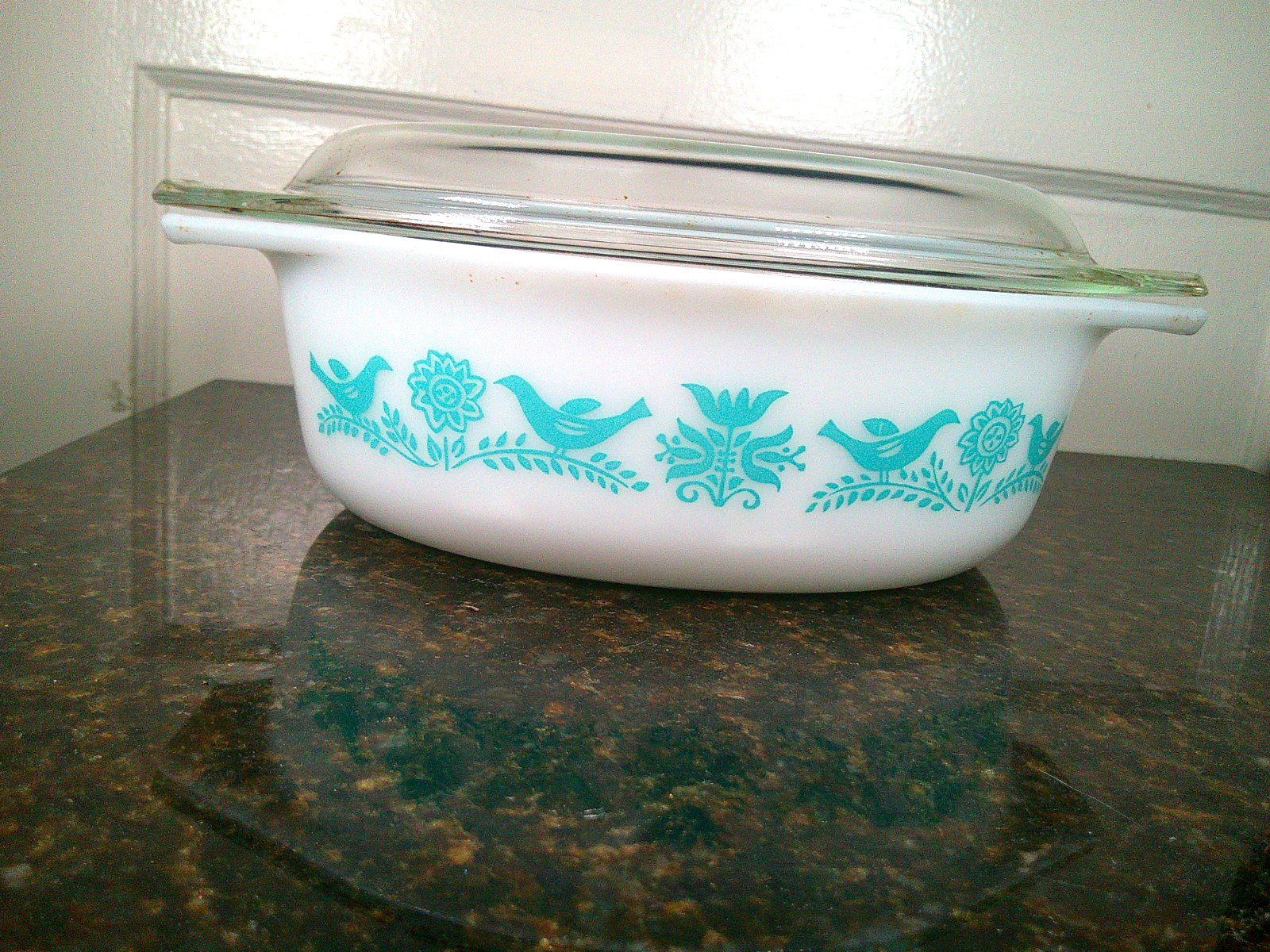 Pyrex Vintage 1959 Promotional Bluebird 1.5 Quart Oval Casserole Dish 43 w Lid