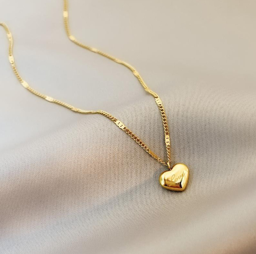 18K Gold Plated Stainless Steel Love Floating Heart Pendant Chain Necklace Gift
