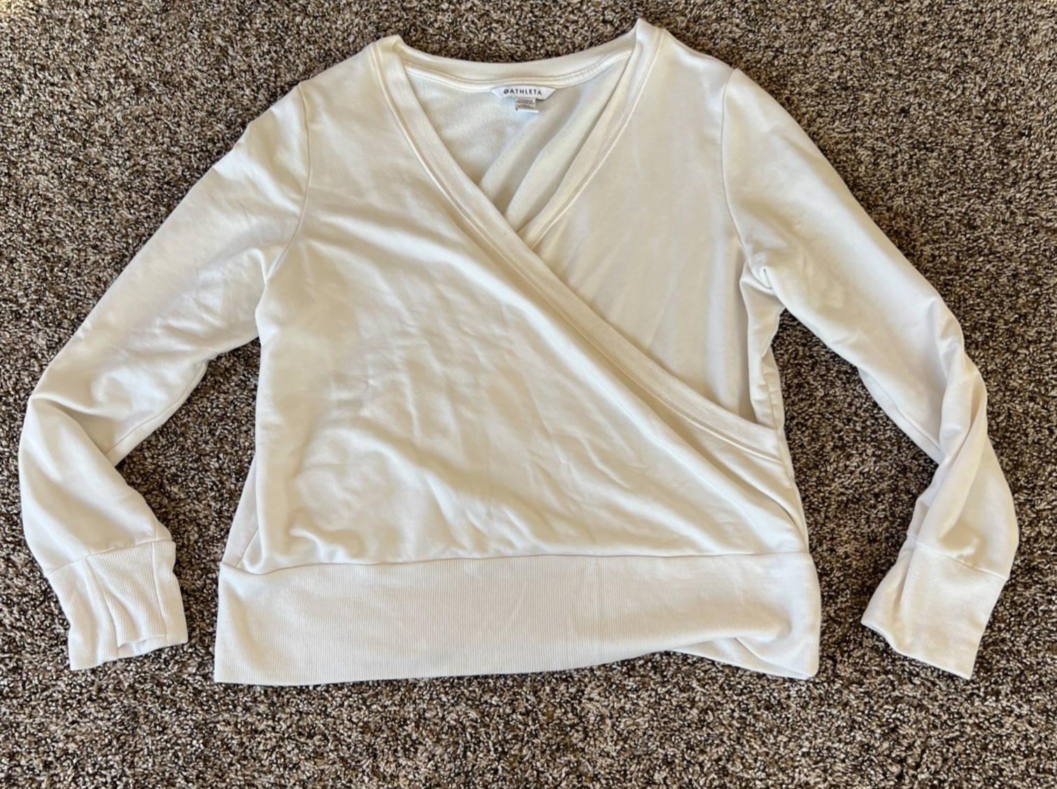 Athleta Recharge Ivory Wrap Sweatshirt Woman\'s Size XL Athleisure 