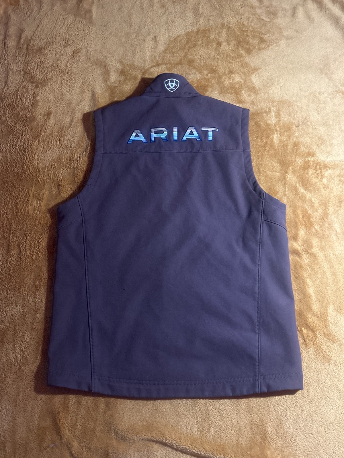 Ariat Men’s Brown Softshell Full Zip Lined Vest Stand-Up Collar S 36\ Ariat Men’s Brown Softshell Full Zip Lined Vest Stand-Up Collar S 36\