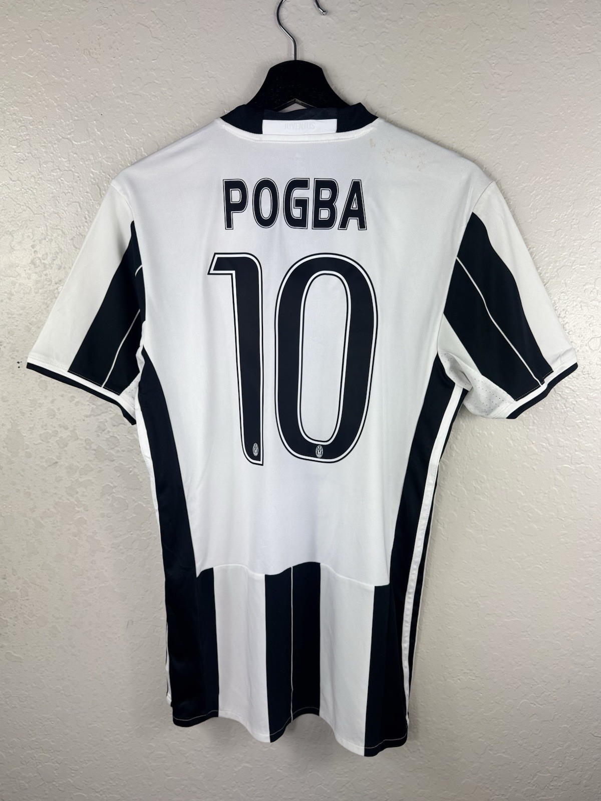 JUVENTUS ITALY 2016/2017 HOME FOOTBALL SHIRT ADIDAS POGBA #10 SIZE S ADULT