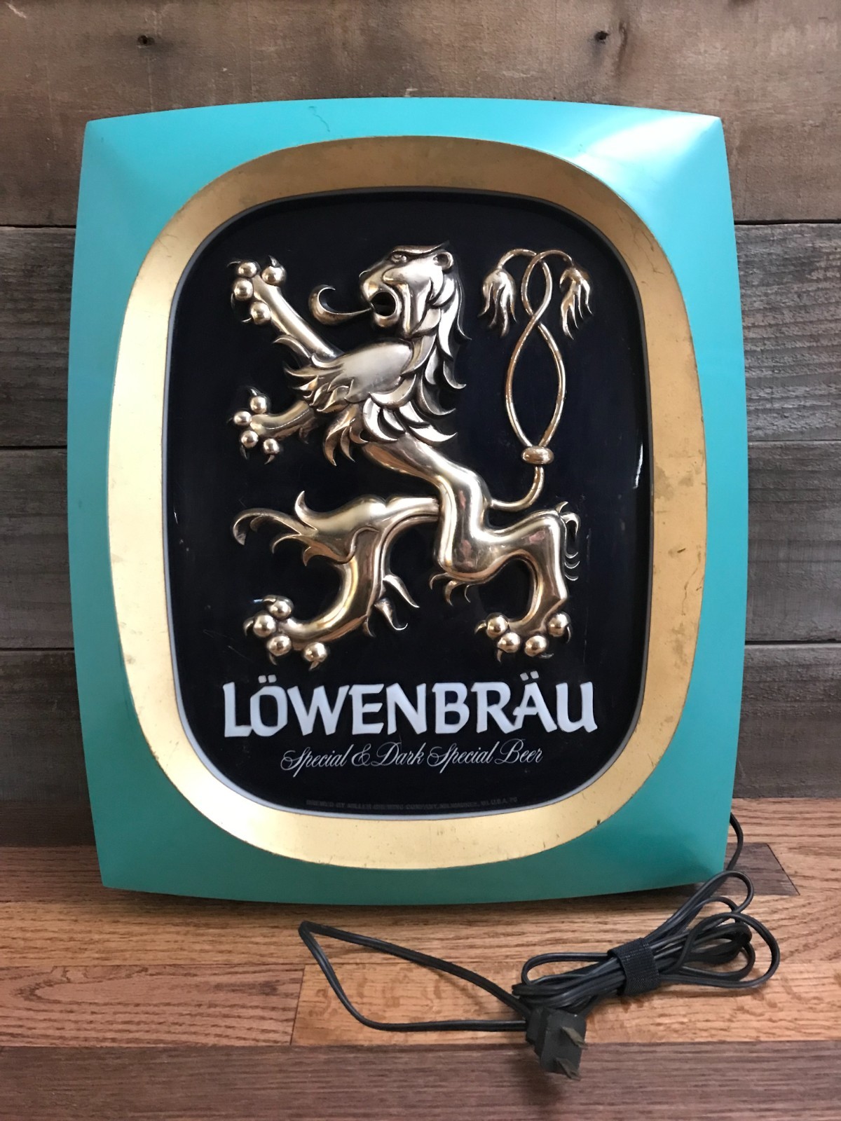 VTG 1976 LOWENBRAU BEER Light Special & Dark Special Beer Plastic Sign - Working VTG 1976 LOWENBRAU BEER Light Special & Dark Special Beer Plastic Sign - Working