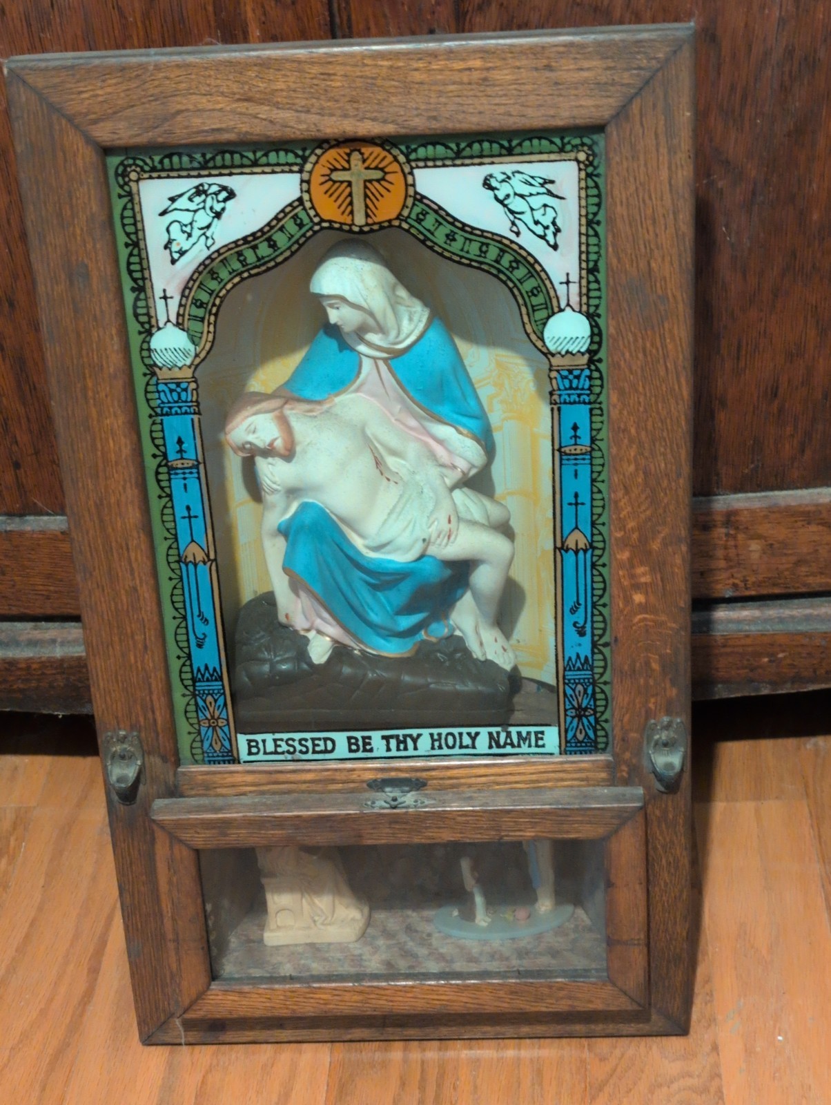 Antique Catholic Last Rites Shadow Box - The Pieta Virgin Mary and Jesus 1895 Antique Catholic Last Rites Shadow Box - The Pieta Virgin Mary and Jesus 1895