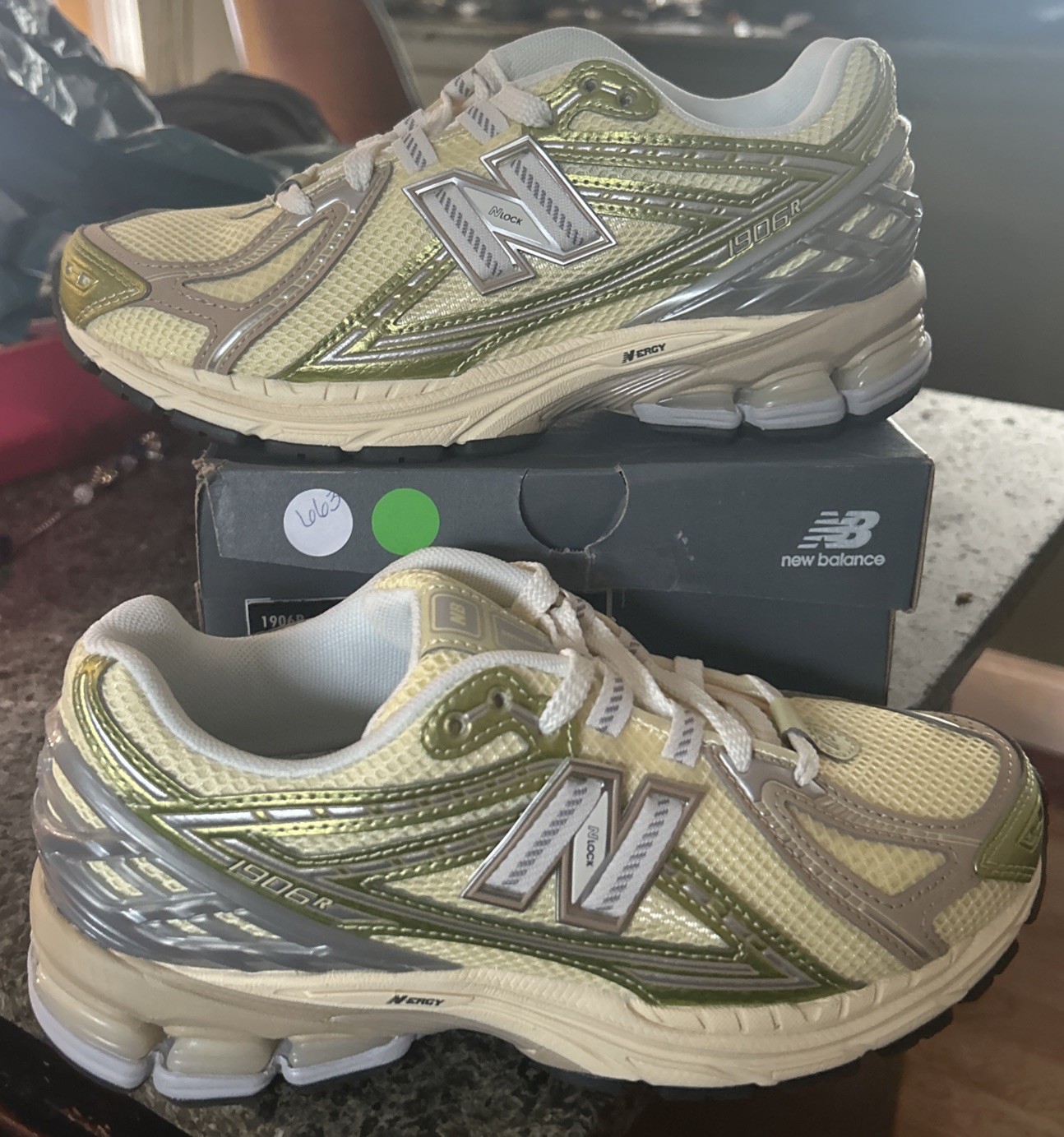 NEW Size M 4.5 W6 - New Balance 1906R Pastel Pack - Parchment NEW Size M 4.5 W6 - New Balance 1906R Pastel Pack - Parchment