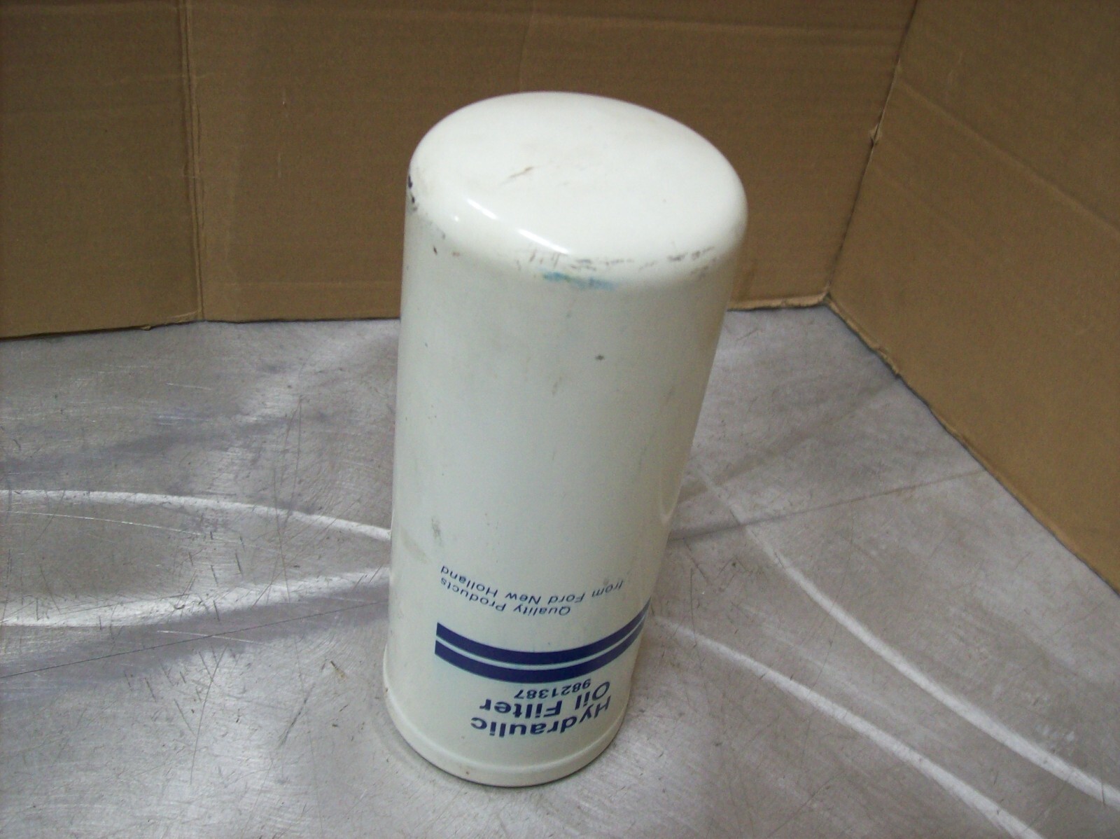 CNH Genuine OEM NOS Hydraulic Oil Filter 9821387 CNH Genuine OEM NOS Hydraulic Oil Filter 9821387