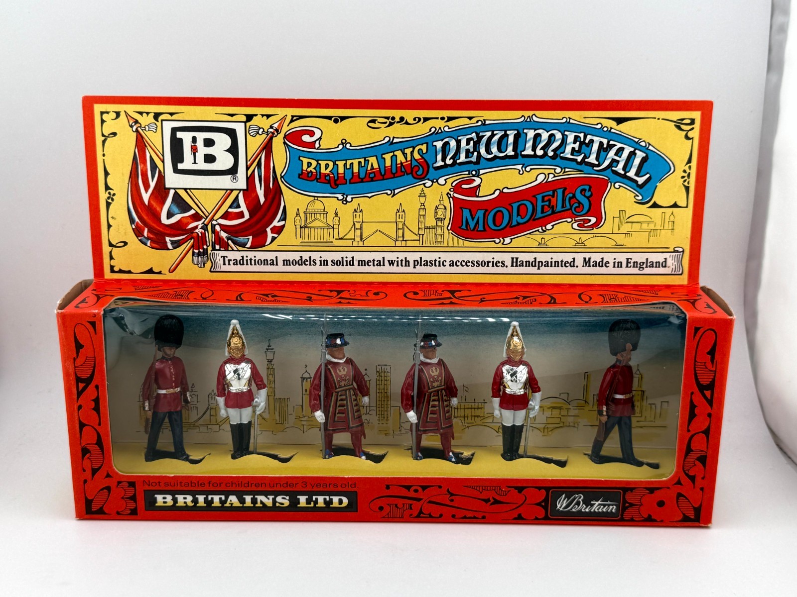 Vintage Britains 7225 New Metal Models Queens Guard Beefeater Set NIB