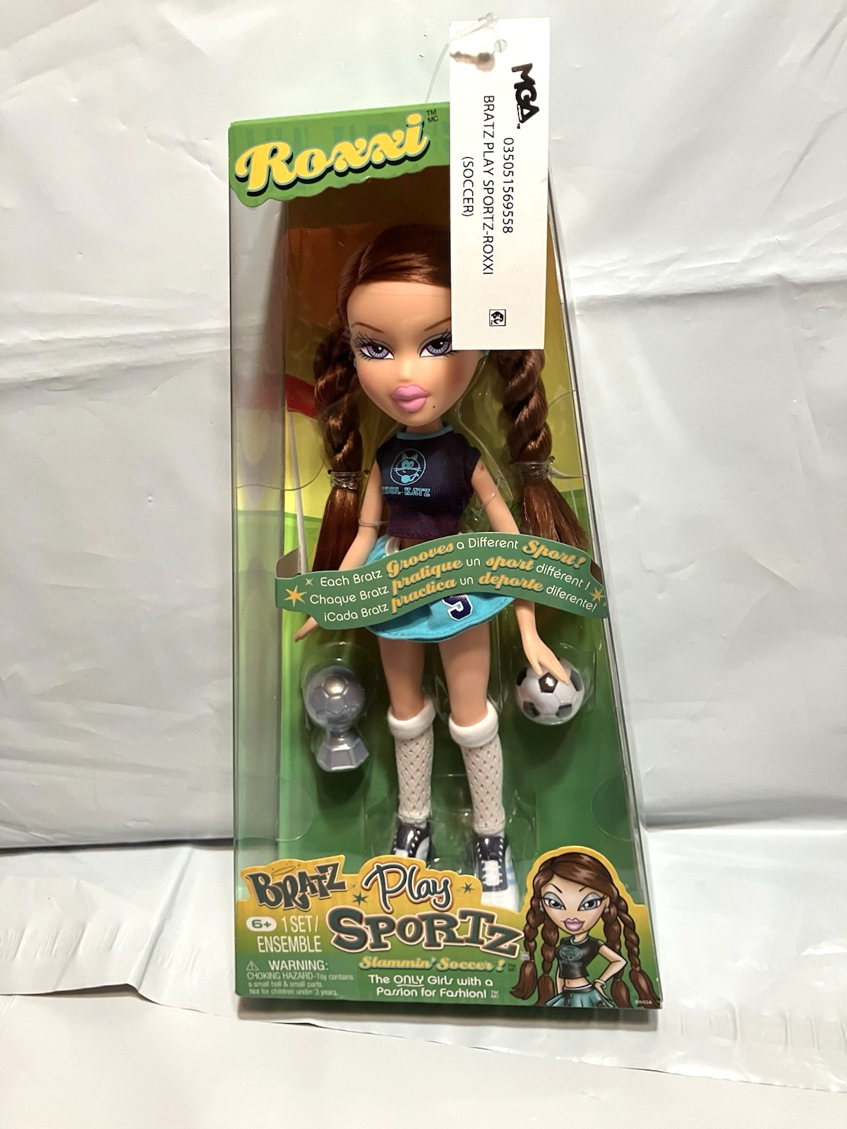BRATZ PLAY SPORTZ SLAMMIN\' SOCCER ROXXI DOLL