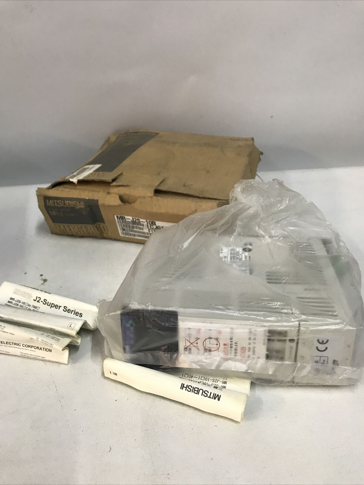 Mitsubishi MR-J2S-10B1 Melservo PLC AC Servo Motor Amplifier Drive 1CJ051