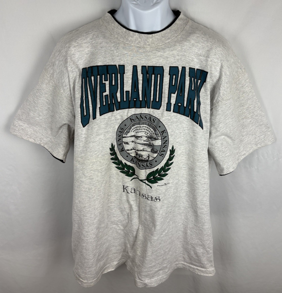 Vintage 90s Overland Park Kansas Big Graphic Print T-Shirt Size XL Vintage 90s Overland Park Kansas Big Graphic Print T-Shirt Size XL