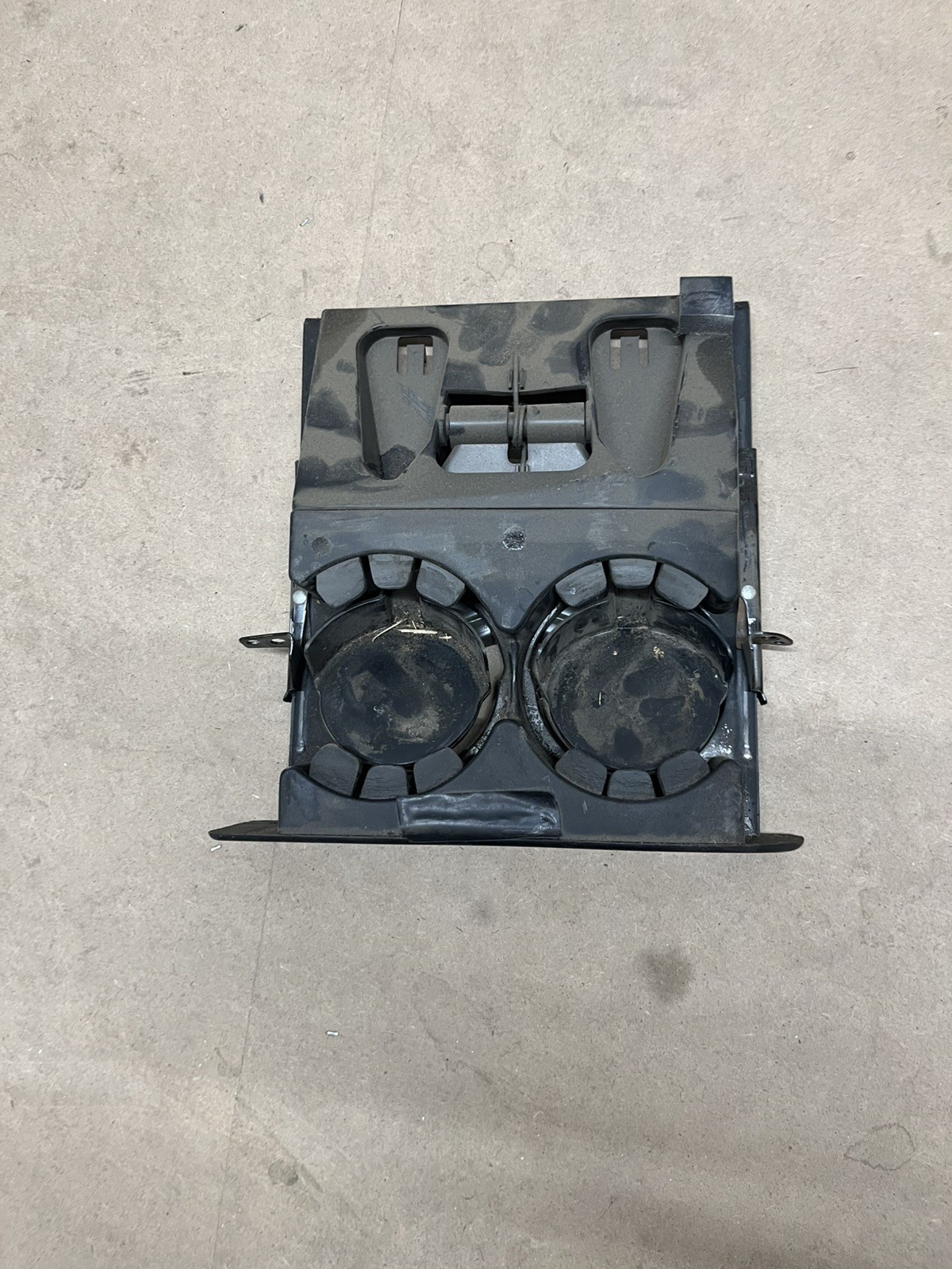 OEM 1994-1997 Dodge Ram 1500-3500 Dash Pull Out Cup Holder 55115757 55115458 OEM 1994-1997 Dodge Ram 1500-3500 Dash Pull Out Cup Holder 55115757 55115458