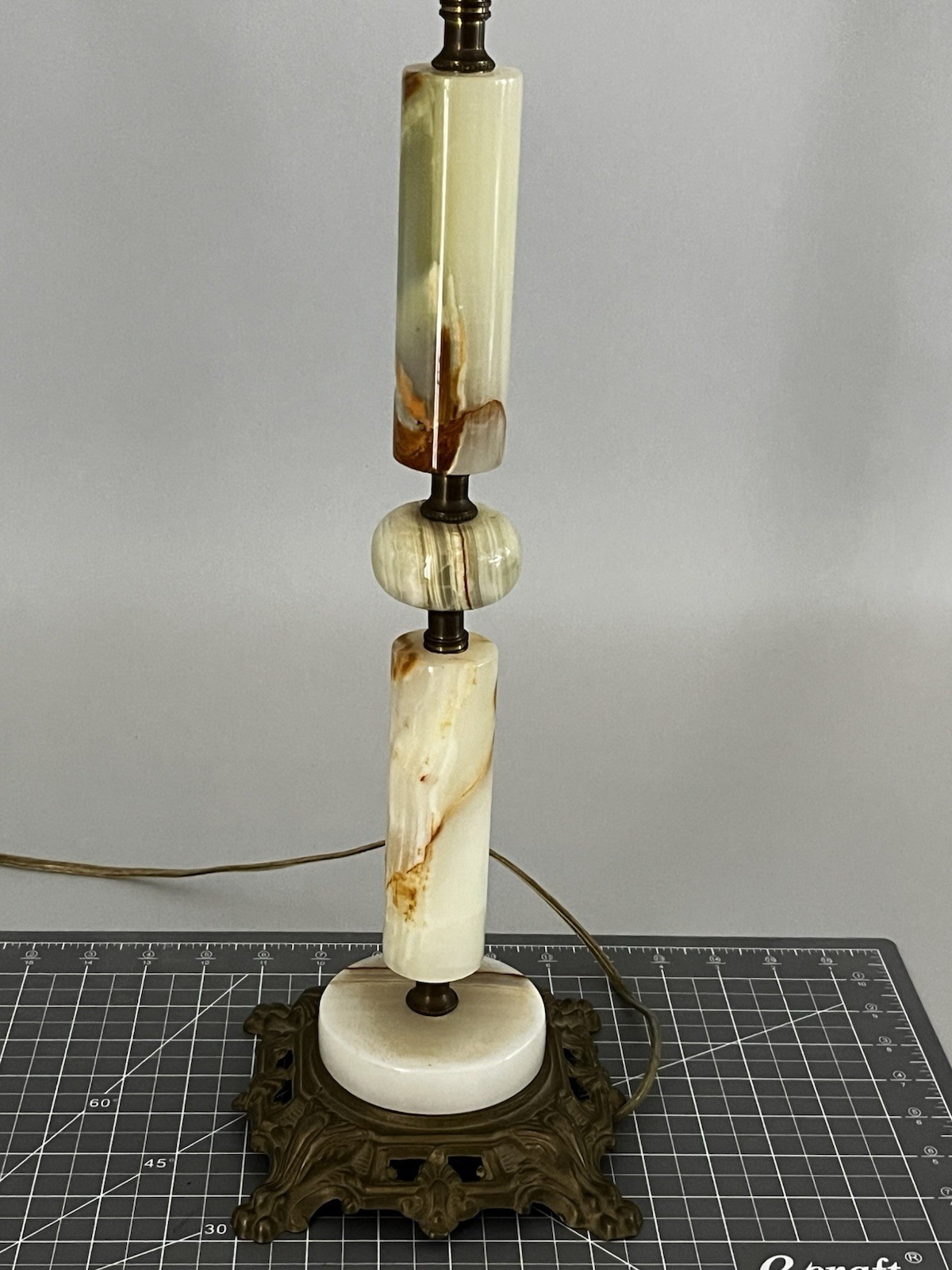 Vintage Mid - Century Onyx Table Lamp 28 inches high Vintage Mid - Century Onyx Table Lamp 28 inches high