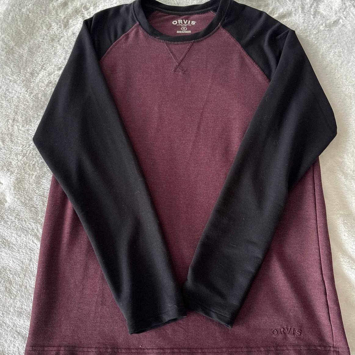 Orvis classic collection, Long sleeve men’s shirt, black and maroon. Size medium Orvis classic collection, Long sleeve men’s shirt, black and maroon. Size medium