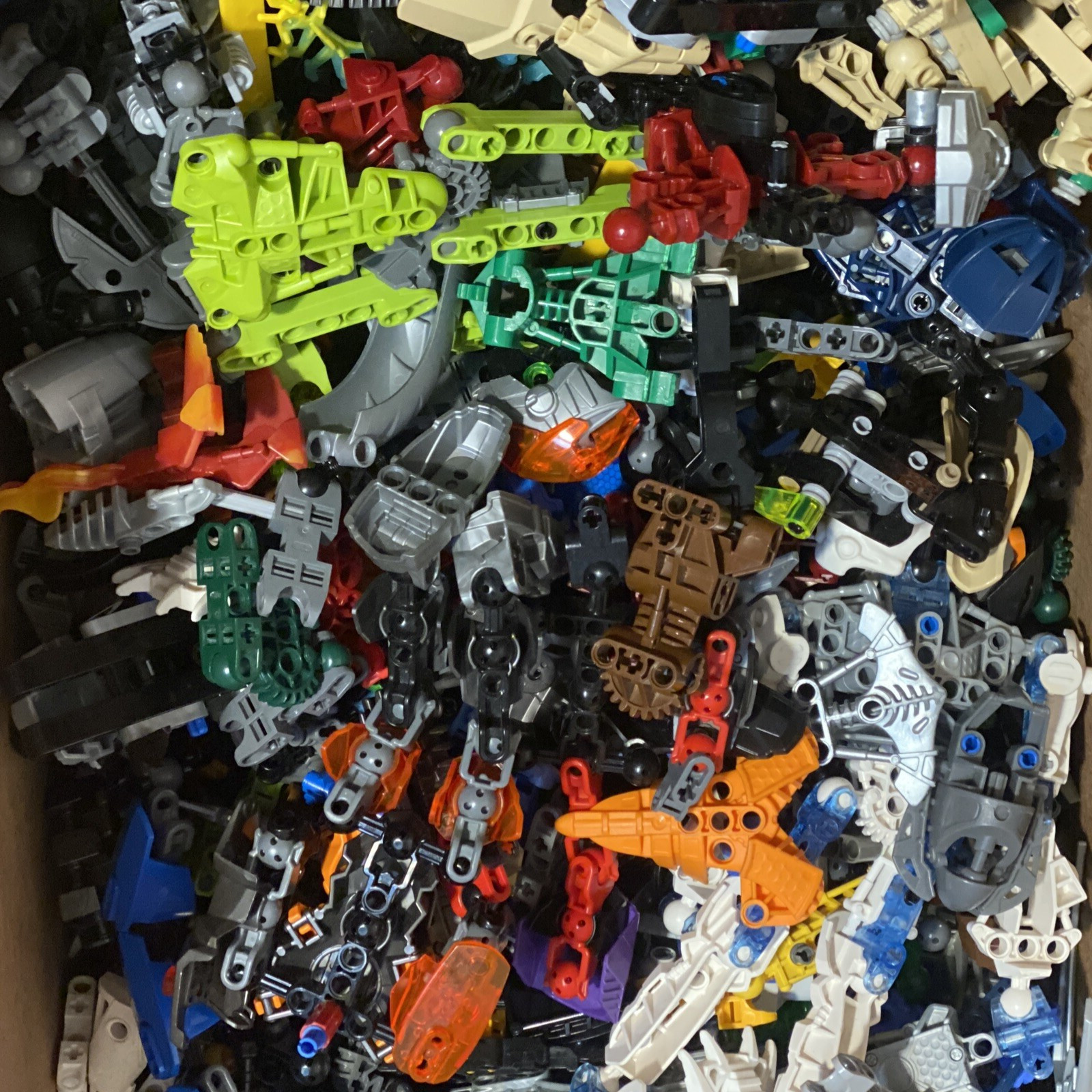 Lego 100 Random Bionicle Technic and / or Hero Factory Pieces Parts Bulk Genuine Lego 100 Random Bionicle Technic and / or Hero Factory Pieces Parts Bulk Genuine
