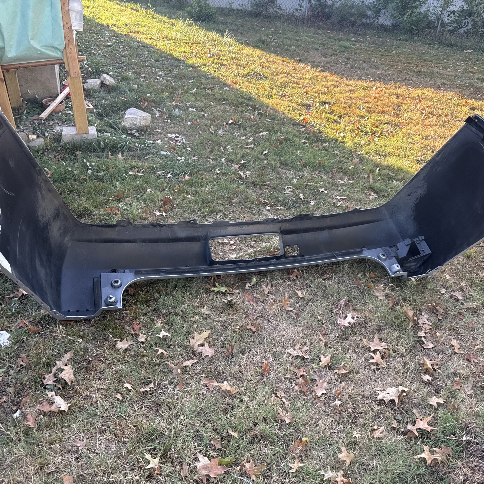 2015-2020 GMC YUKON XL REAR BUMPER COVER OEM 2015-2020 GMC YUKON XL REAR BUMPER COVER OEM