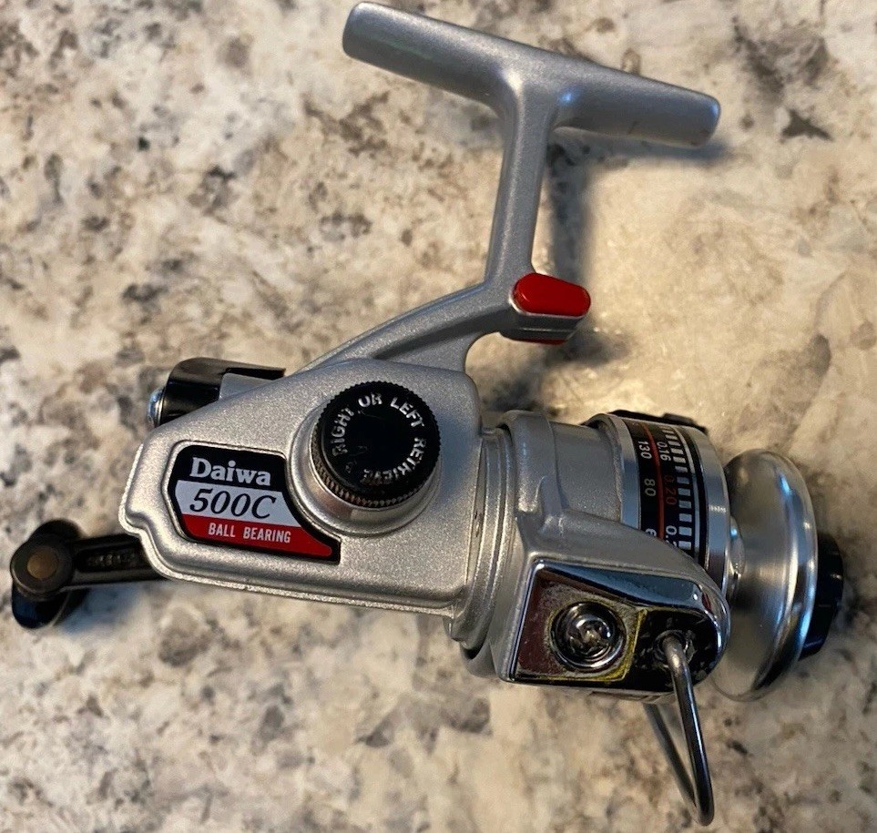 Daiwa 500C Ultralight Spinning Fishing Reel Vintage Japan Silver Series