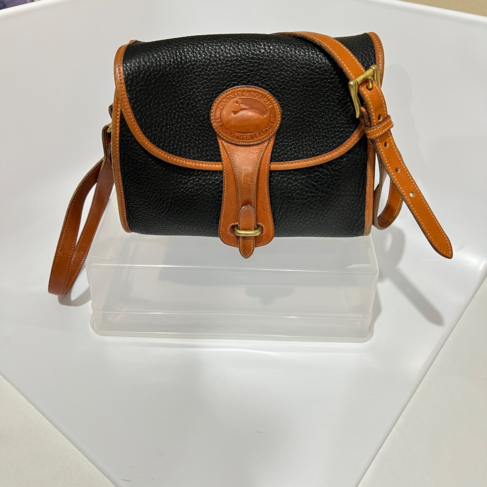 Vintage Dooney & Bourke All Weathered Leather Essex Black Shoulder/Crossbody