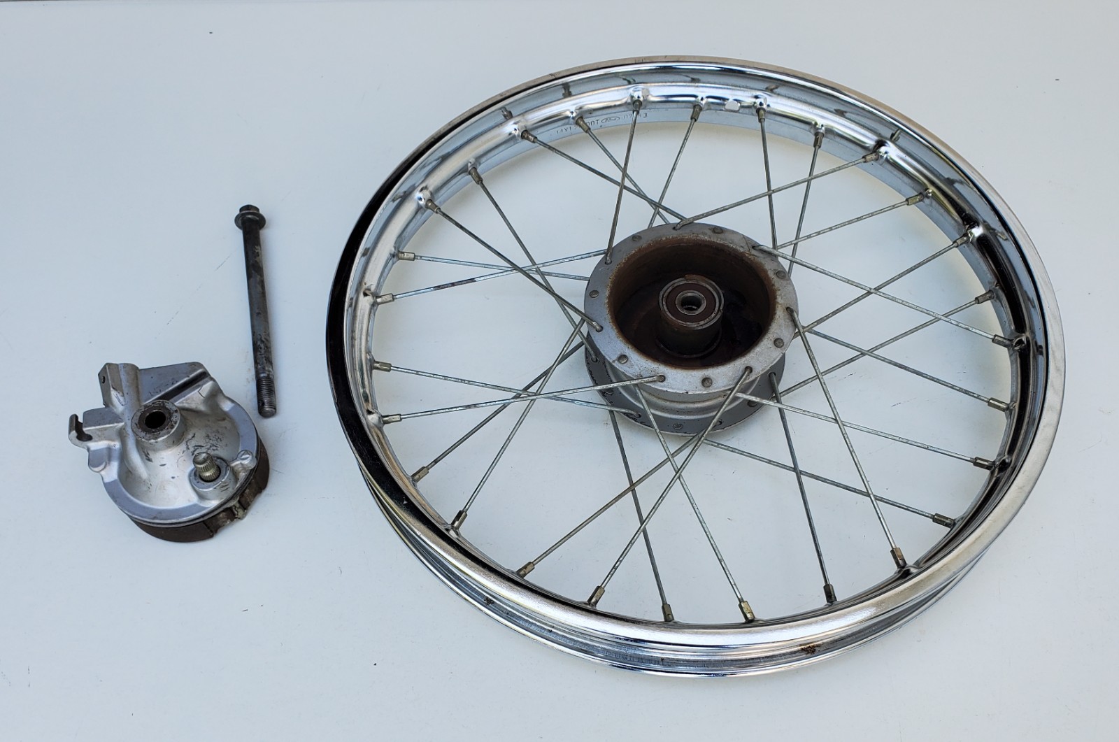 HONDA 45050-147-325 FRONT WHEEL NC50 EXPRESS 1977-79 NA50 1979