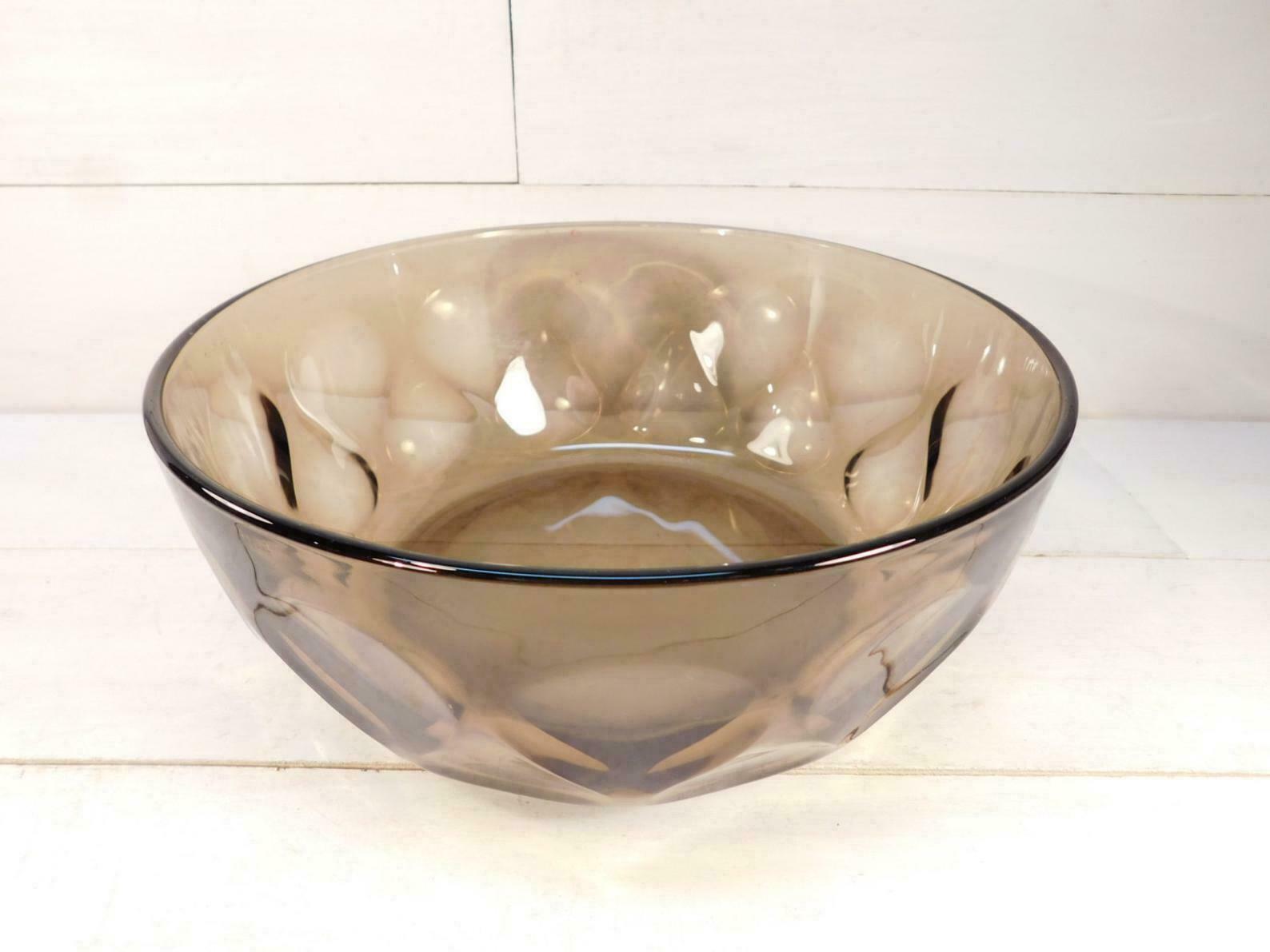 VINTAGE PYREX OVENWARE 3 QT thumbprint serving MIXING BOWL TEARDROP SMOKED GLASS