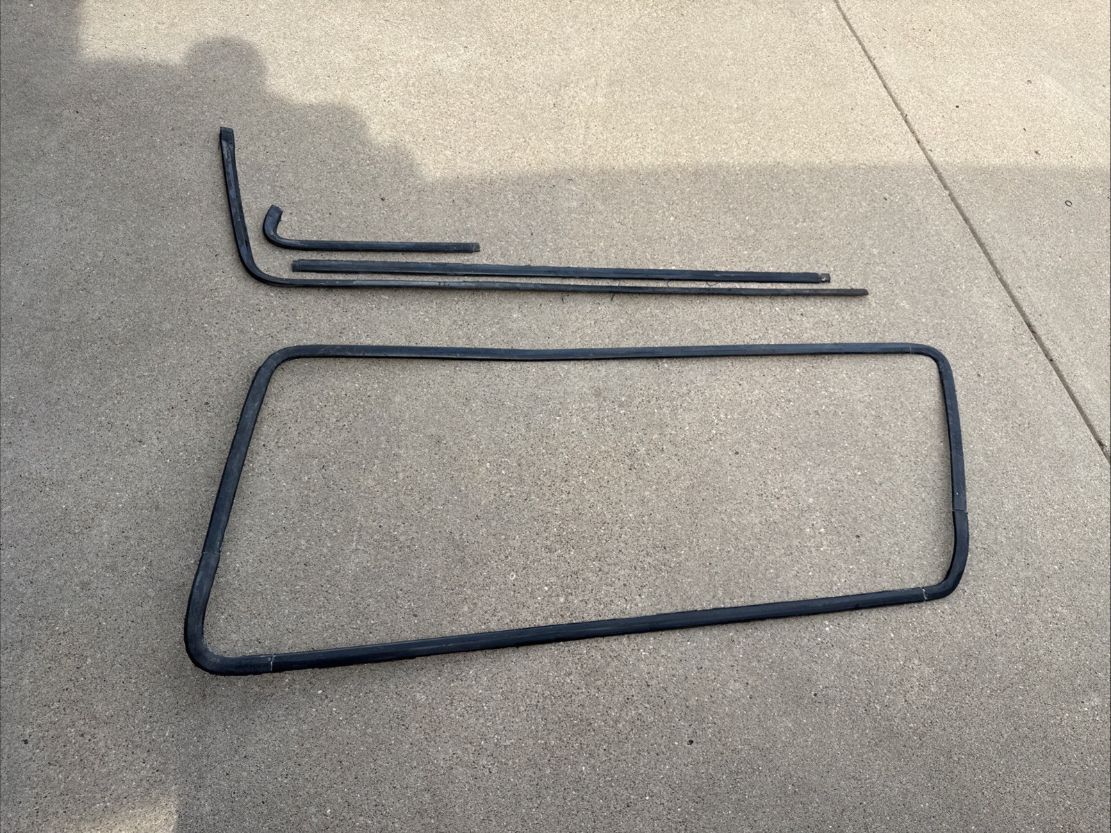 1981-1993 Dodge Ramcharger Rear Side Window Trim Moldings PLEASE READ 