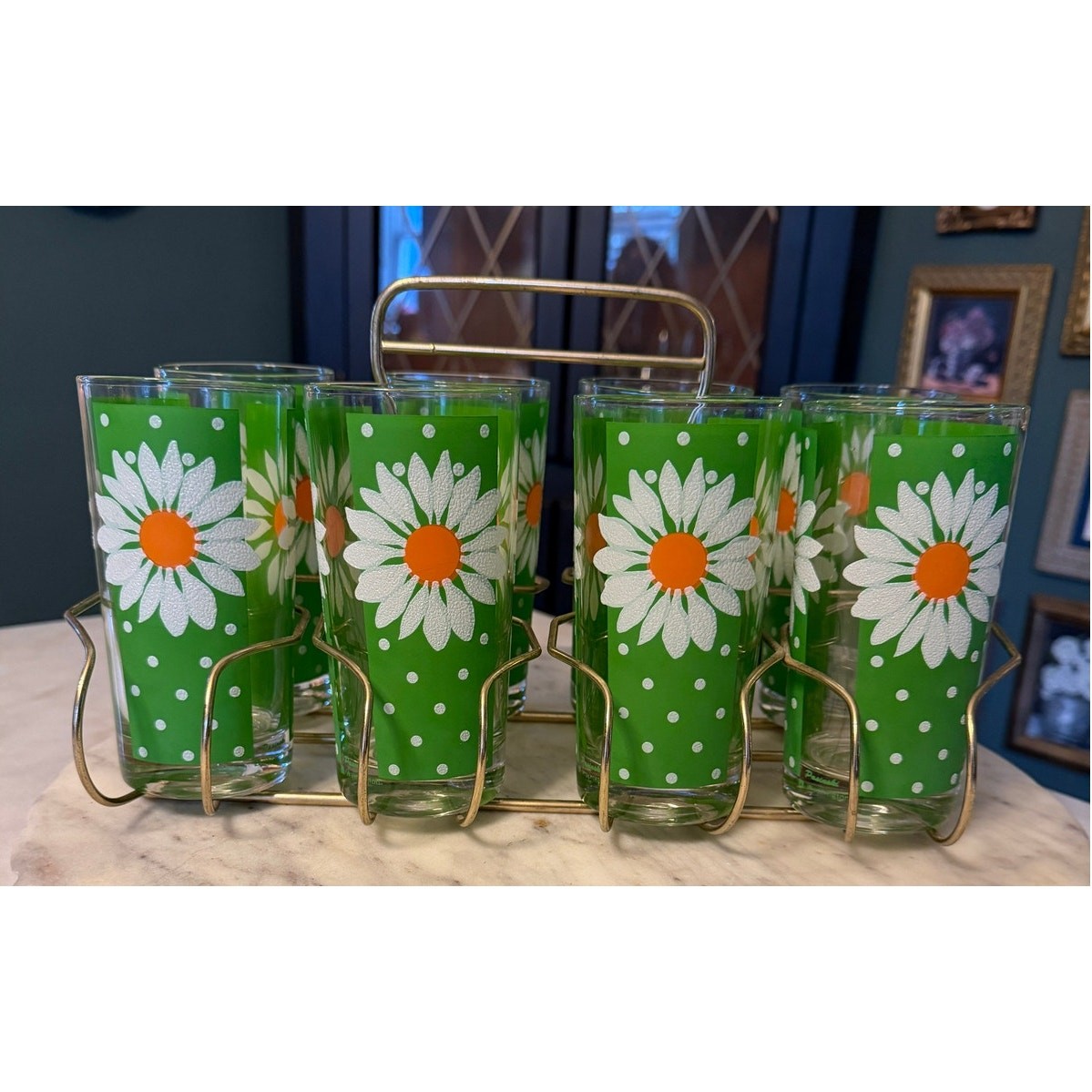 Vintage 1960s Pasinski Signed Daisy Glasses Set of 8 with Metal Caddy Crate Vintage 1960s Pasinski Signed Daisy Glasses Set of 8 with Metal Caddy Crate
