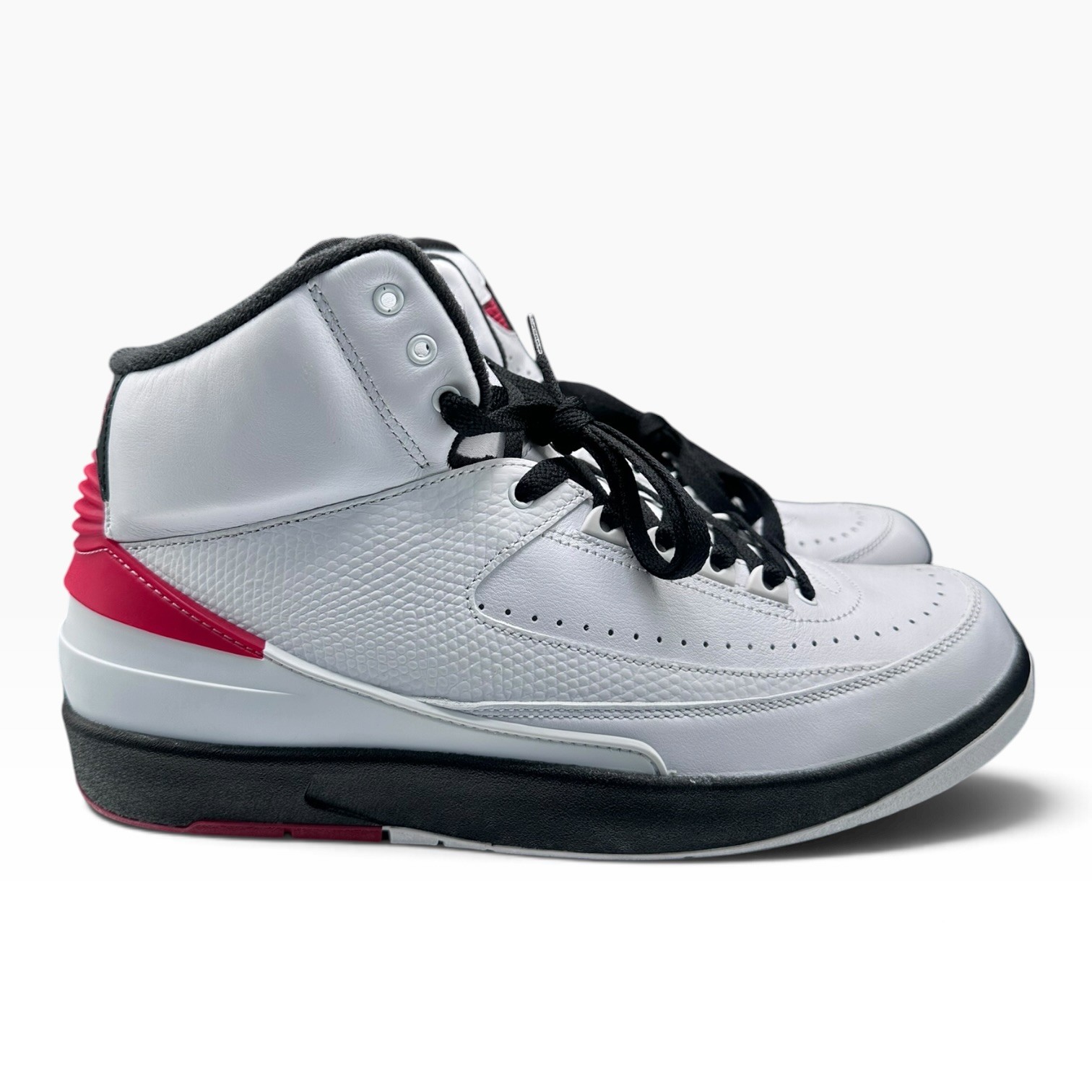 Size 10.5M/12W - Used Jordan 2 Retro OG Chicago (2022) DX2454-106 Pre-Owned