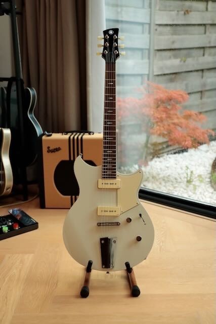 Yamaha Revstar Standard RSS02T Electric Guitar - Vintage White