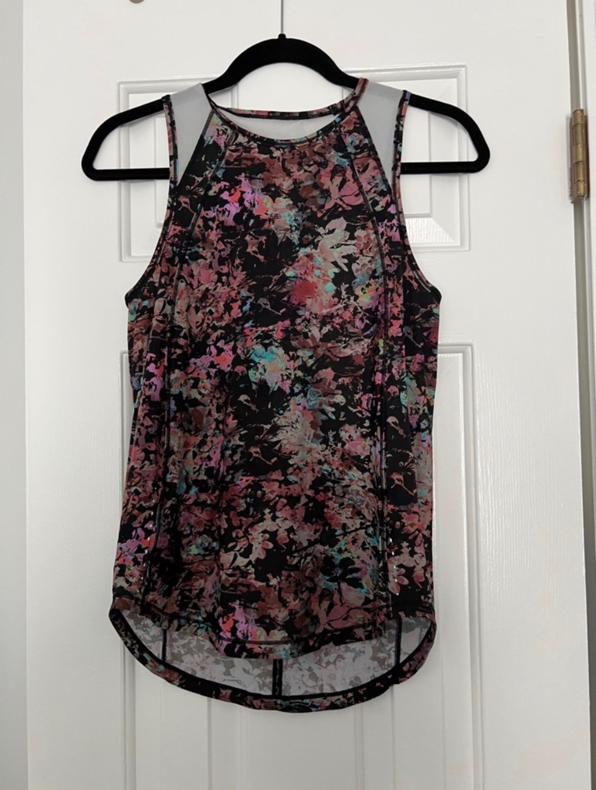 lululemon athletica Black Floral-Print Sleeveless Performance Tank lululemon athletica Black Floral-Print Sleeveless Performance Tank