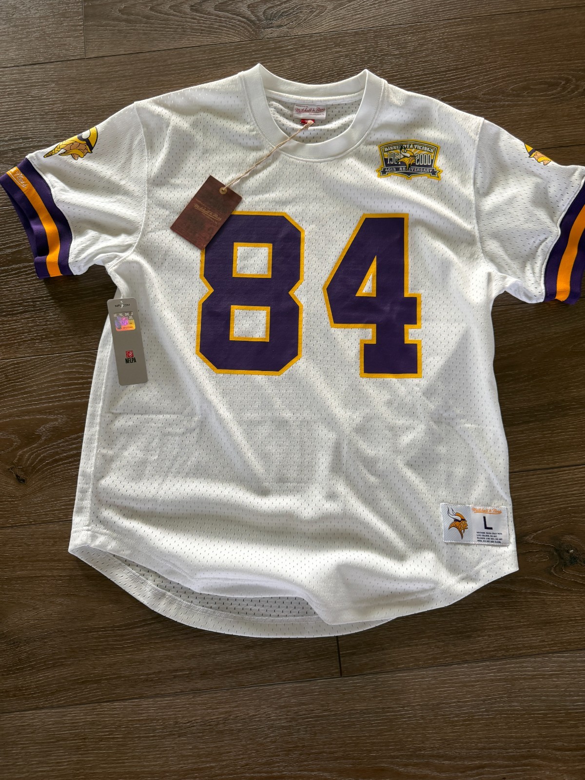 randy moss vikings jersey mtchell and ness L very nice retro randy moss vikings jersey mtchell and ness L very nice retro