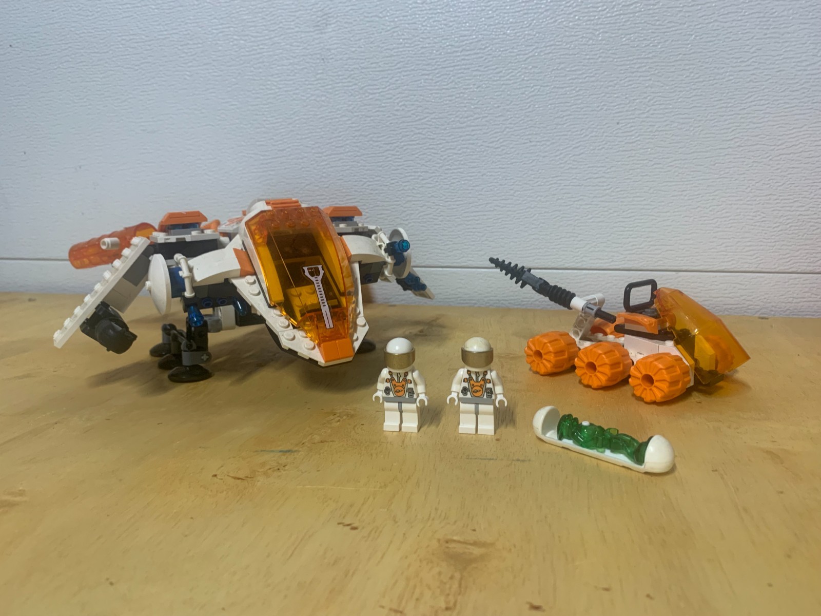 LEGO Space: Mx-71 Recon Dropship (7692) 99% Complete Used Condition LEGO Space: Mx-71 Recon Dropship (7692) 99% Complete Used Condition