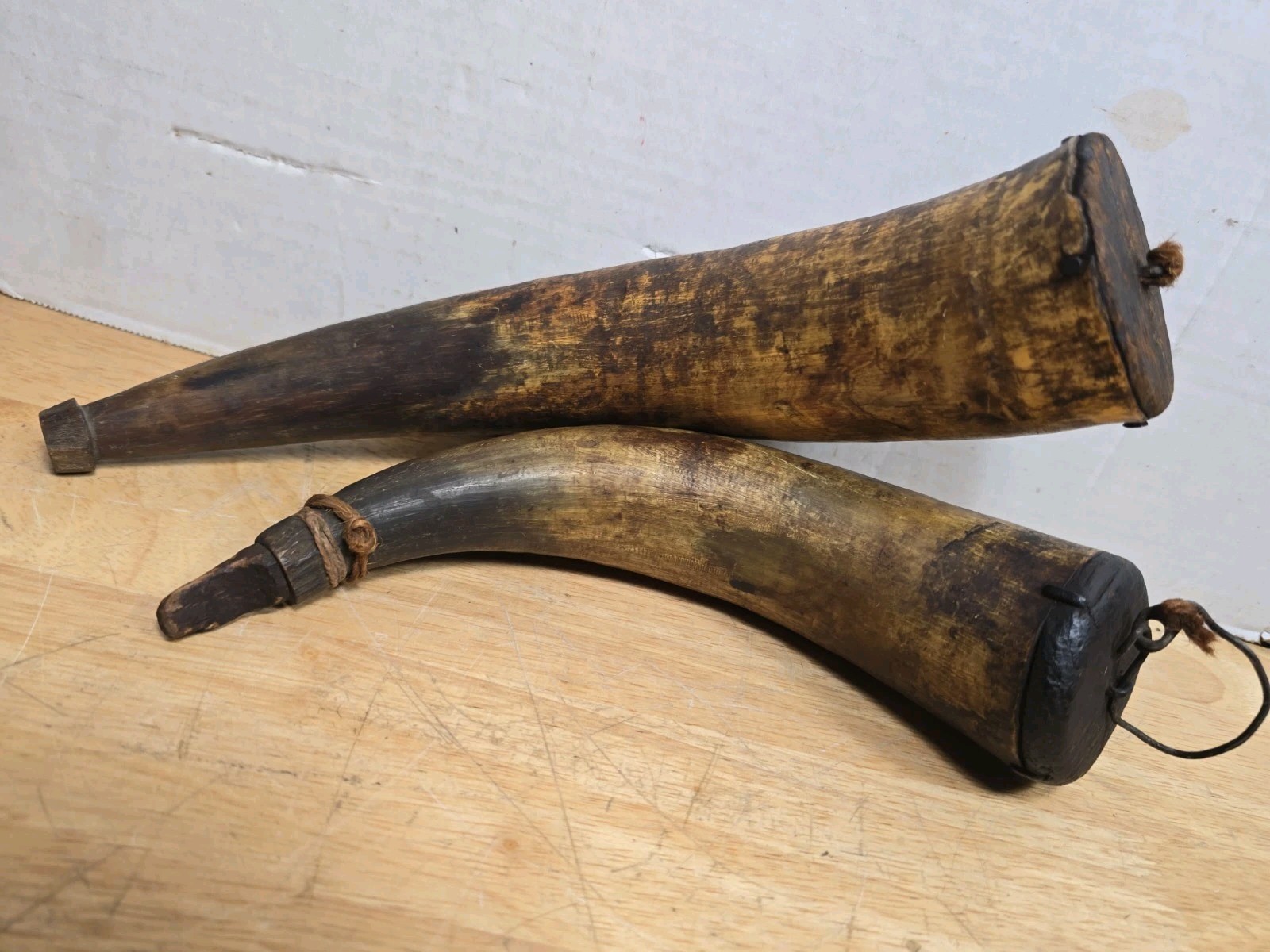 Early Antique Powder Horn 19th Century lot