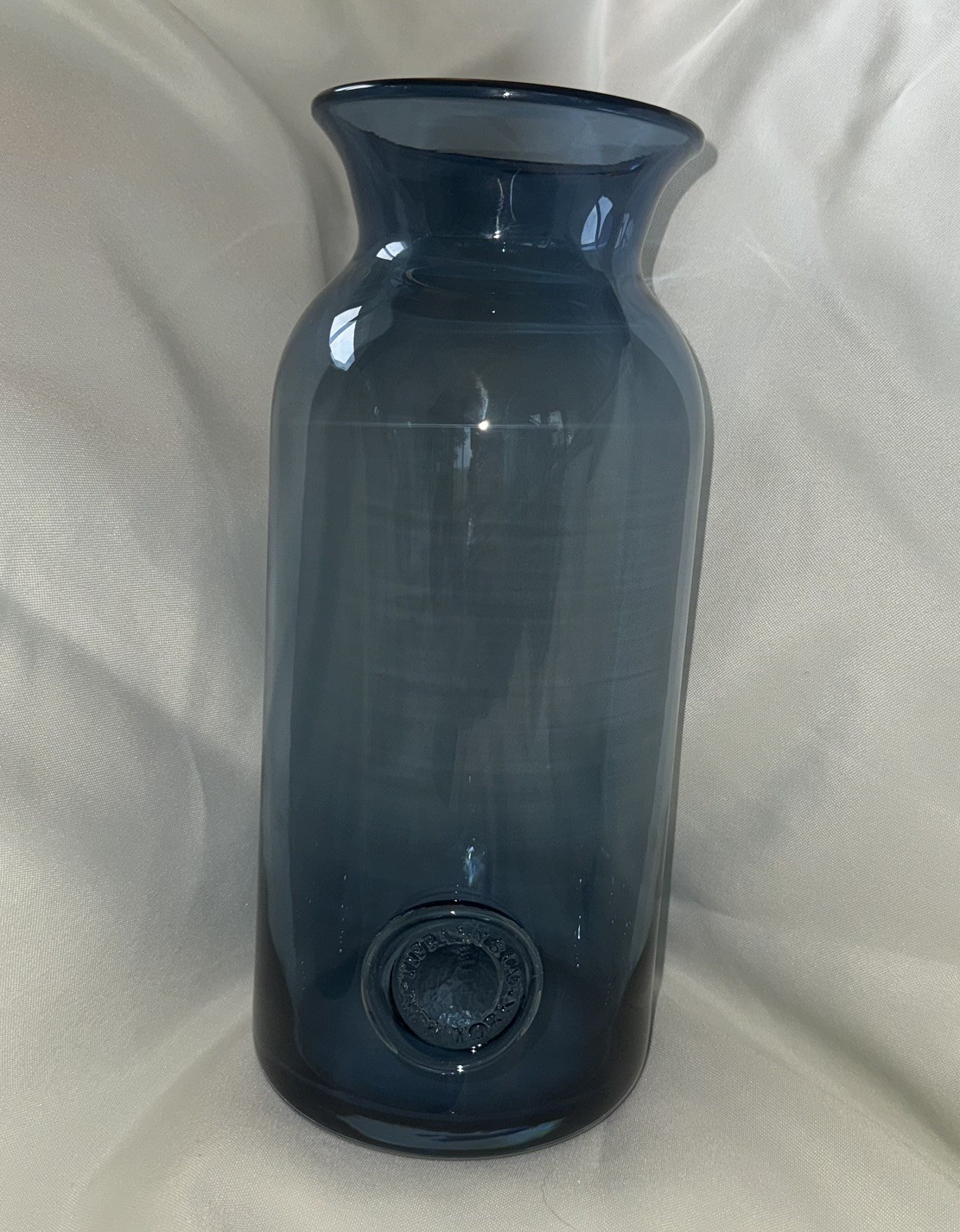 RARE Tiffany & Co Cobalt Blue Hand Blown 11” Glass Vase Glass Seal NY Medallion