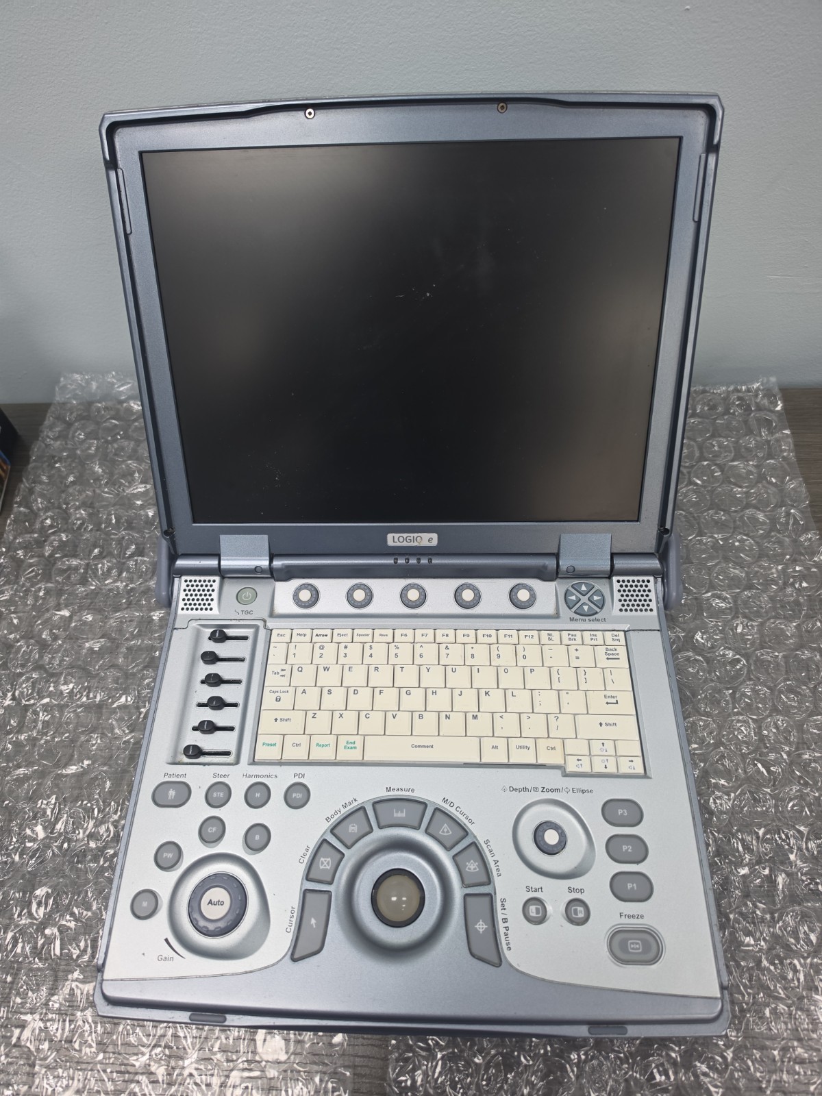 GE LOGIQ e Portable Ultrasound System For Parts GE LOGIQ e Portable Ultrasound System For Parts