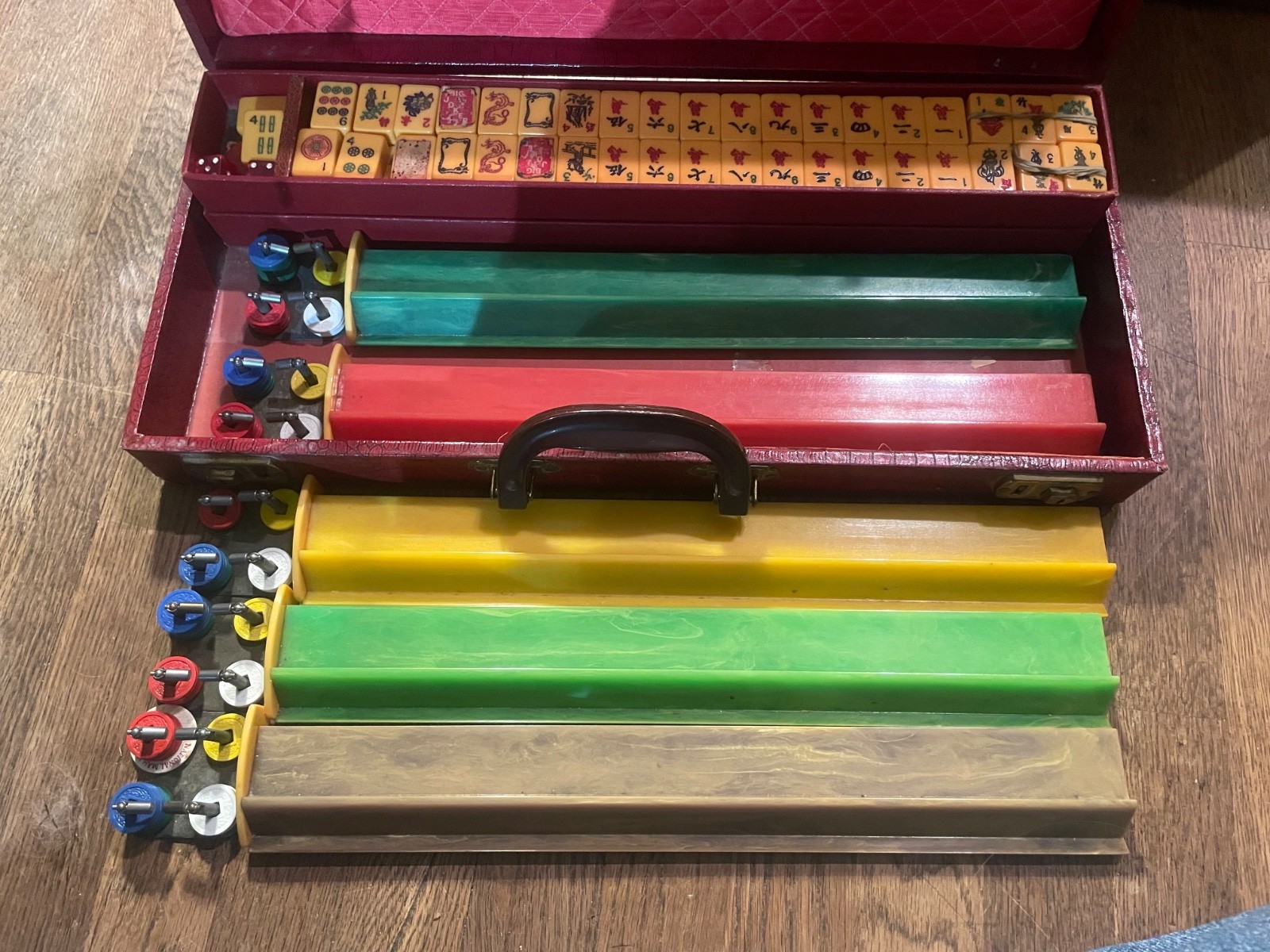 Vintage Mah Jong Set Butterscotch Bakelite Bakelite Mahjong Tiles  Original Case
