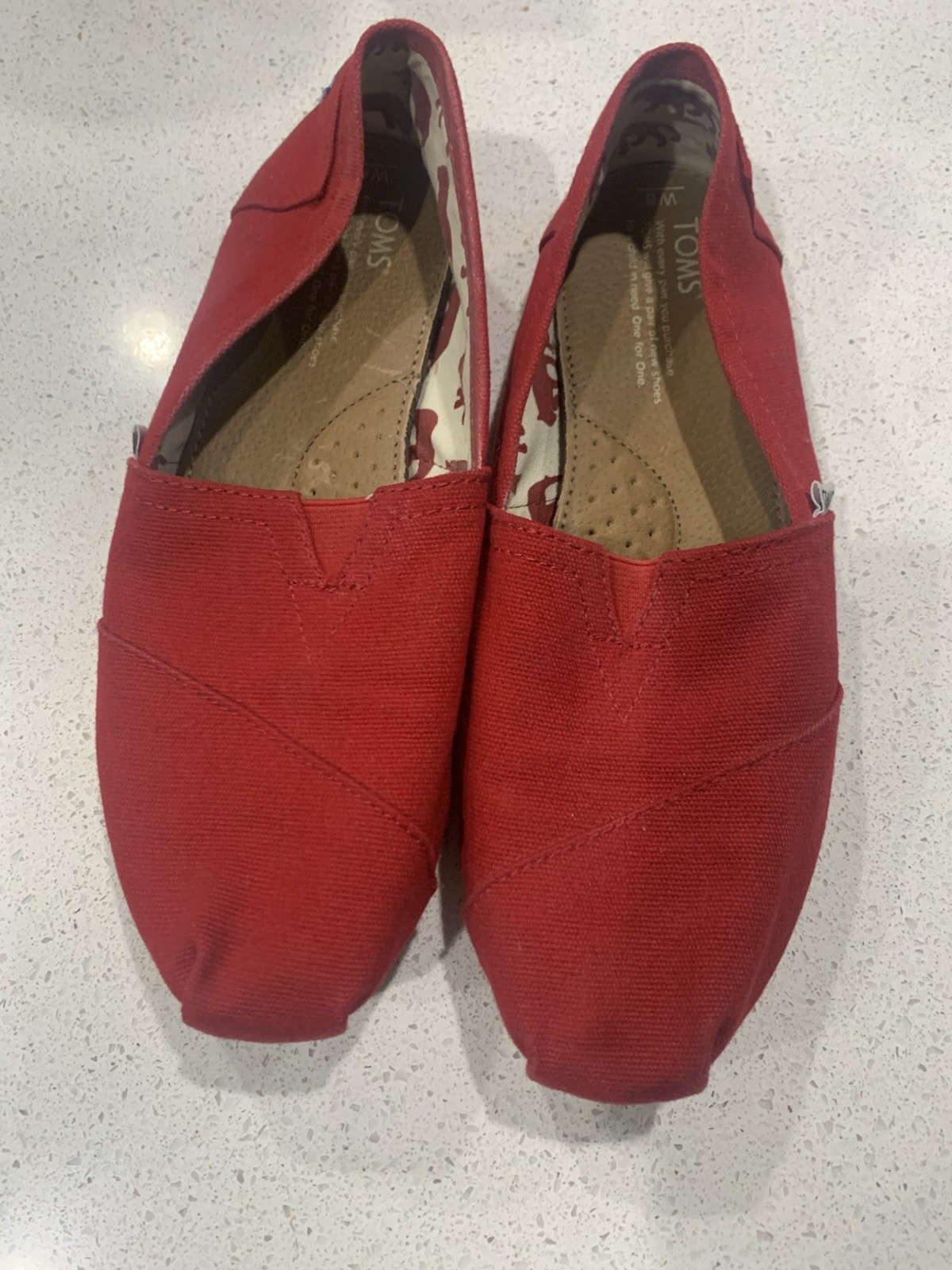 Women’s Red Tom’s Red Used Size 8 Good Condition No Box Pre-Owned