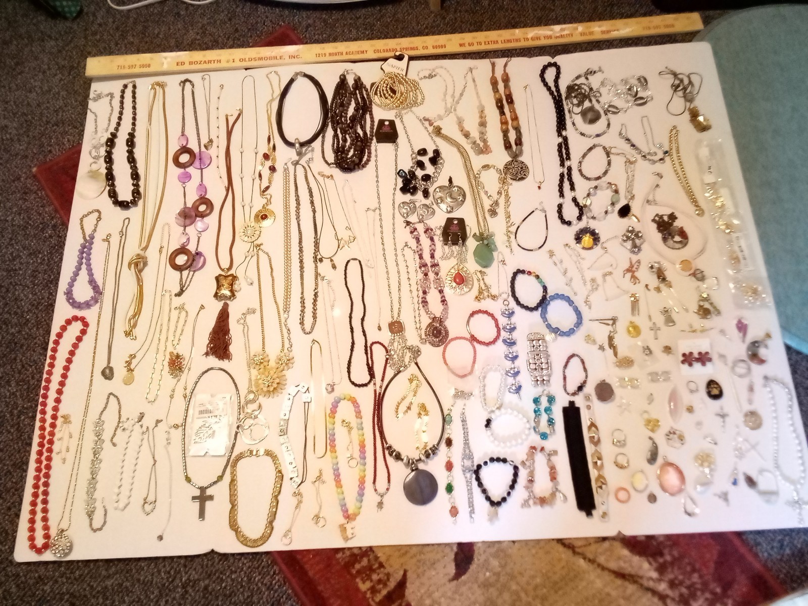 Wonderful Large Group Vintage To Now & Costume Jewelry Lot, Junk Drawer Not Wonderful Large Group Vintage To Now & Costume Jewelry Lot, Junk Drawer Not