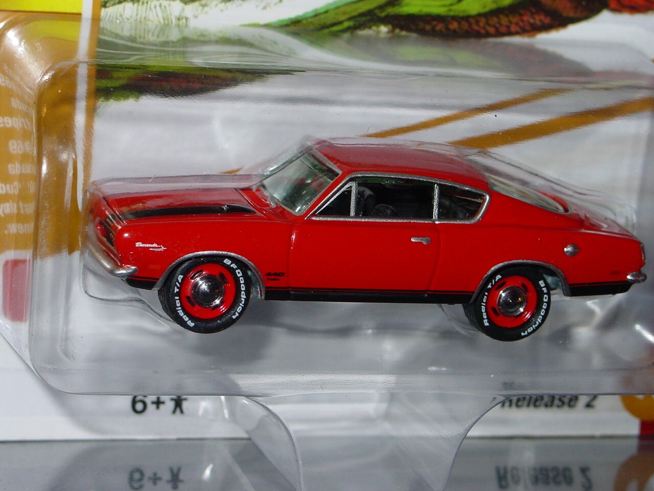 JOHNNY LIGHTNING 1969 PLYMOUTH BARRACUDA MOPAR MUSCLE CAR -Orange, 1/2932 MIP