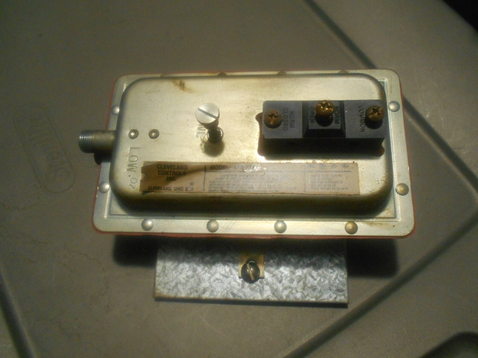 GILES  CHESTERFRIED  CF-4000 GAS FRYER CLEVELAND   CONTROLS AFS-271