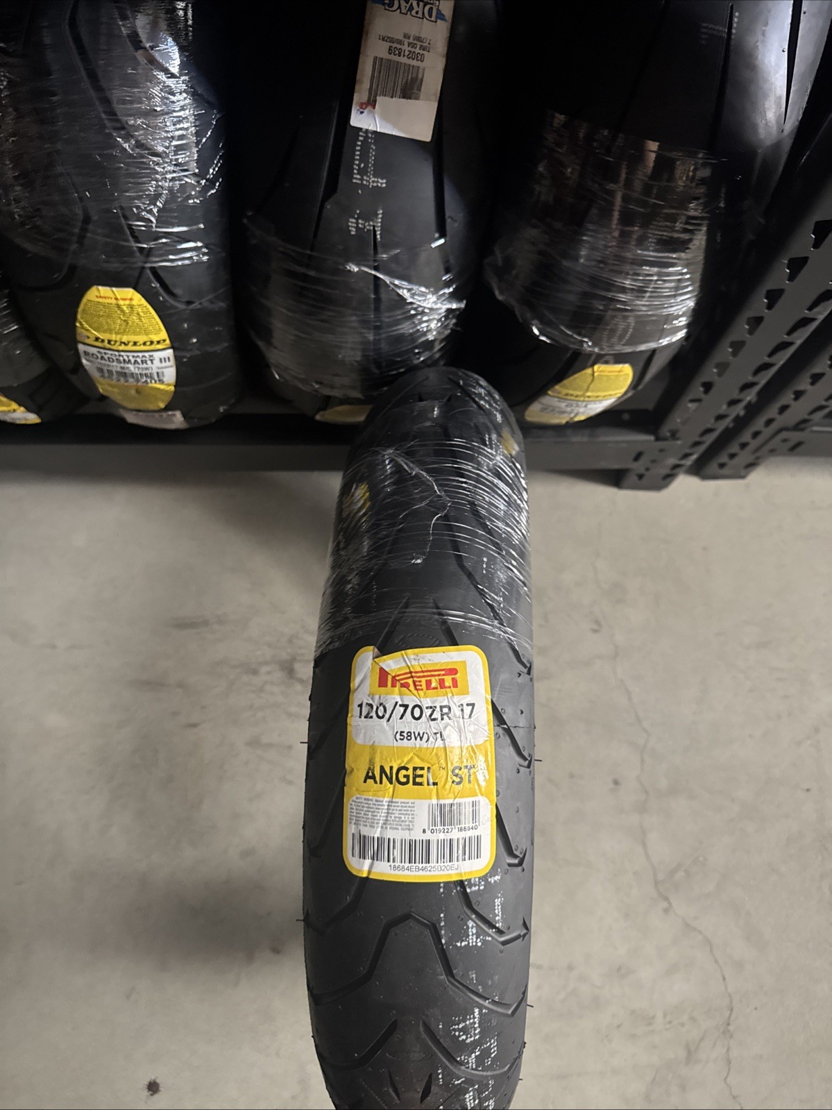 Pirelli Angel ST 120/70ZR17 58W Front Motorcycle Tire Fits Sport & Touring Bikes