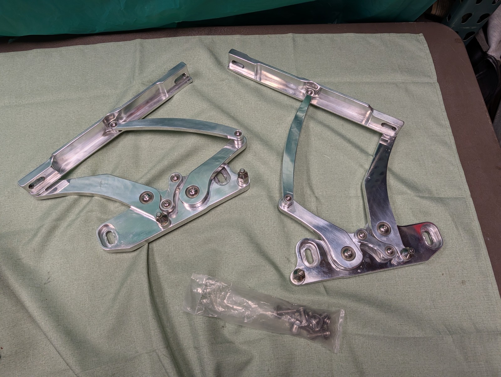 Pair Nu Repo 1965-1967 Chevy IMPALA CAPRICE SS Billet Aluminum Hood Hinges READ Pair Nu Repo 1965-1967 Chevy IMPALA CAPRICE SS Billet Aluminum Hood Hinges READ