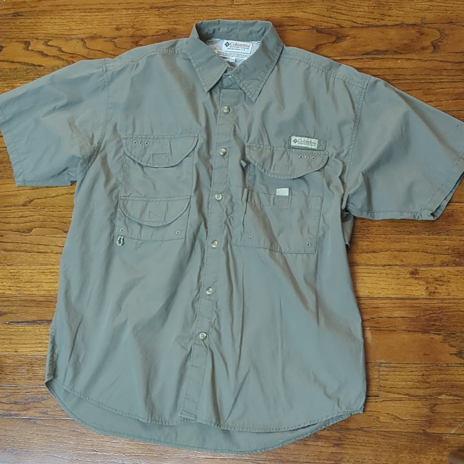 Columbia PFG Fishing Shirt Mens Medium OD green Vented Short Sleeve