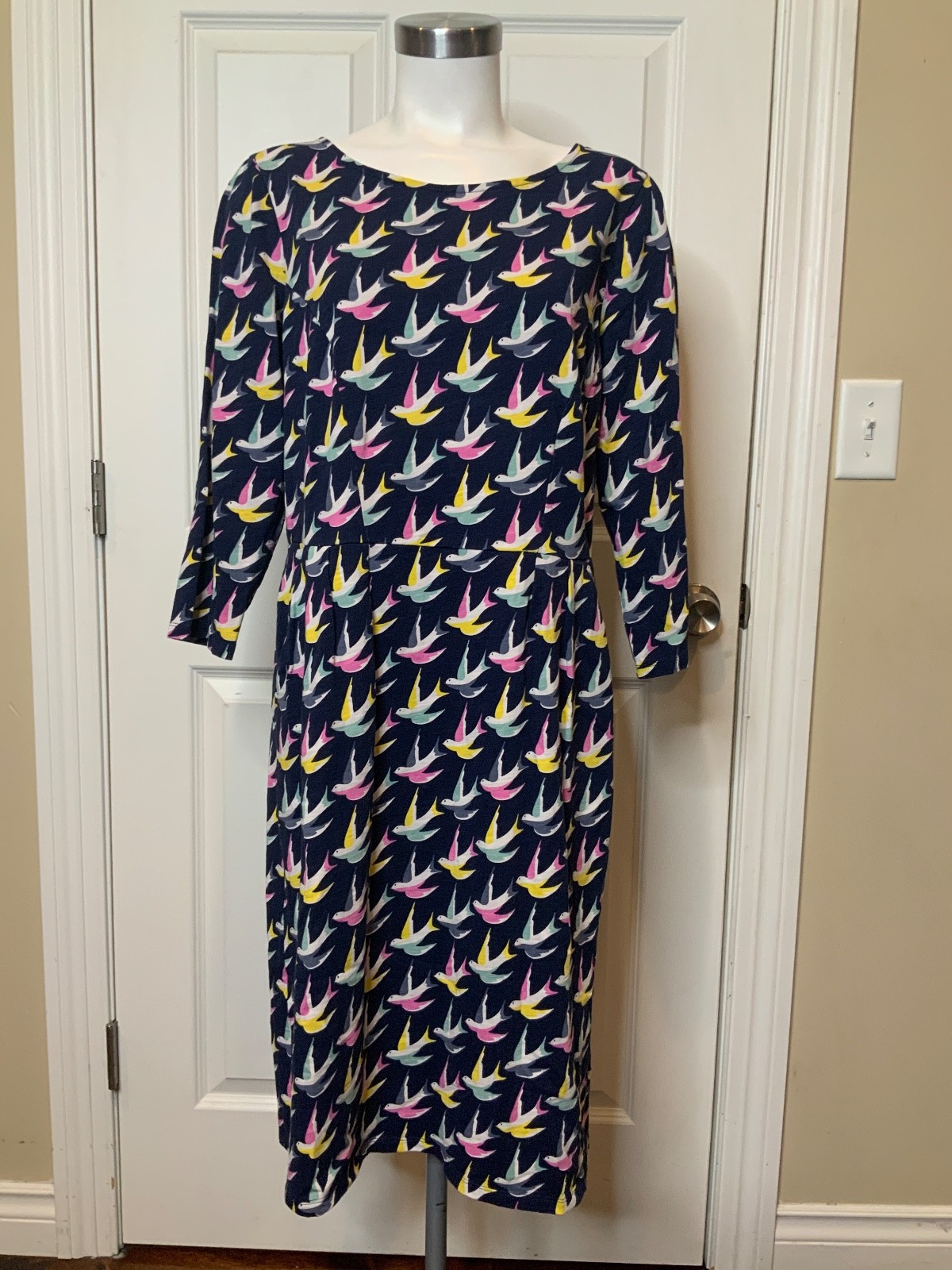 Boden Navy Blue Penn Jersey Swallow Dress, Size 12R US | 16R UK Boden Navy Blue Penn Jersey Swallow Dress, Size 12R US | 16R UK