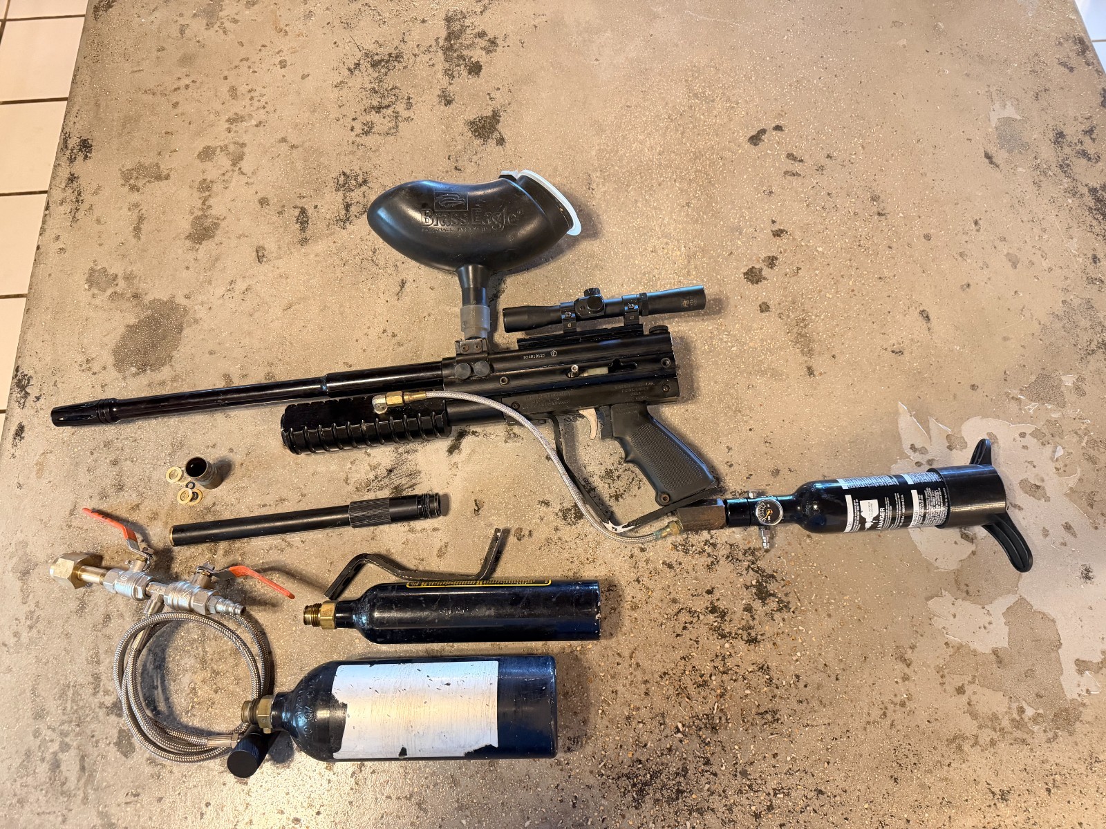 Vintage VM 68 Paintball gun with Expansion Chamber. Vintage VM 68 Paintball gun with Expansion Chamber.