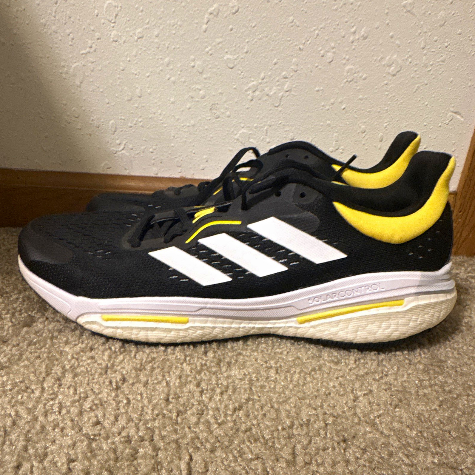 adidas Solar Control Men’s Running Shoes Low Top Lace-Up Black White Yellow adidas Solar Control Men’s Running Shoes Low Top Lace-Up Black White Yellow