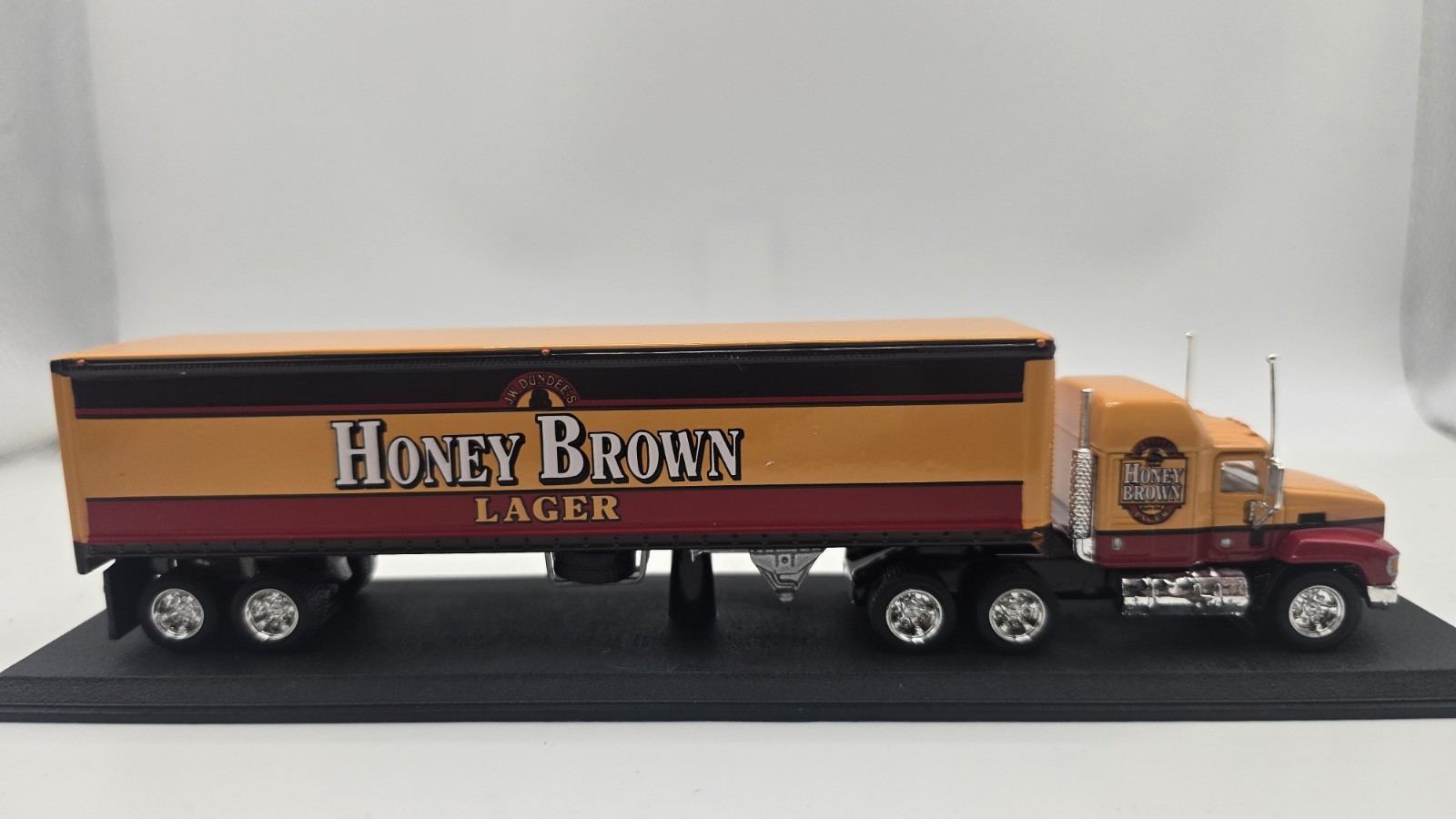 Matchbox Collectibles Honey Brown Lager Mack Tractor Trailer  Limited Edition