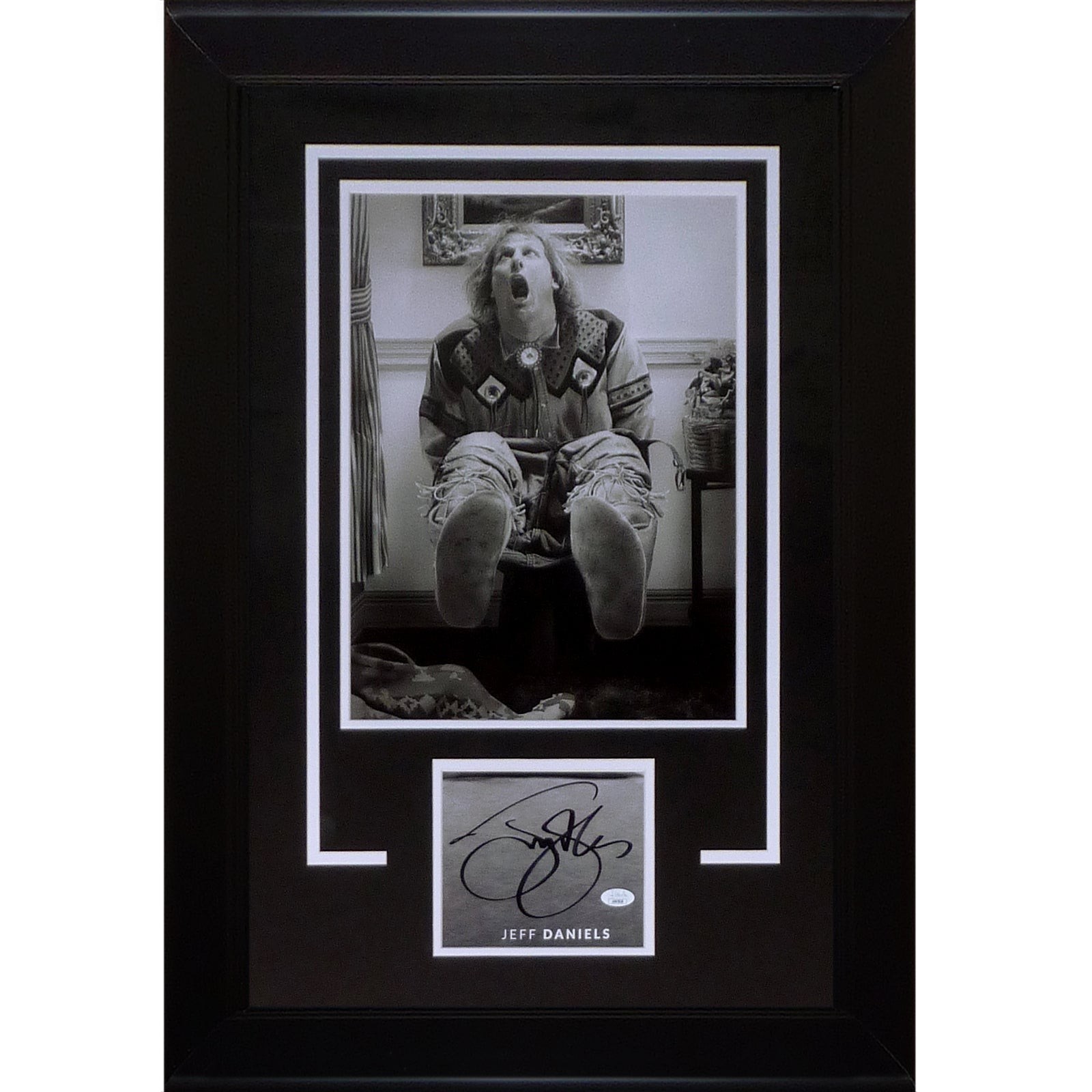 Jeff Daniels Autographed Dumb And Dumber (On Toilet Black and White) 11x14 Photo Jeff Daniels Autographed Dumb And Dumber (On Toilet Black and White) 11x14 Photo