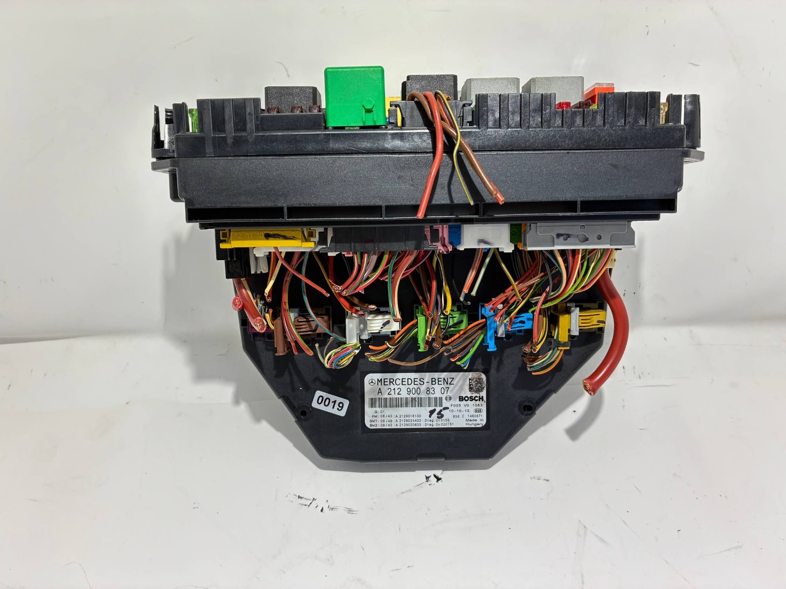2008 2014 Mercedes W204 C250 C300 C350 Front SAM Relay Fuse Box OEM A2129008307