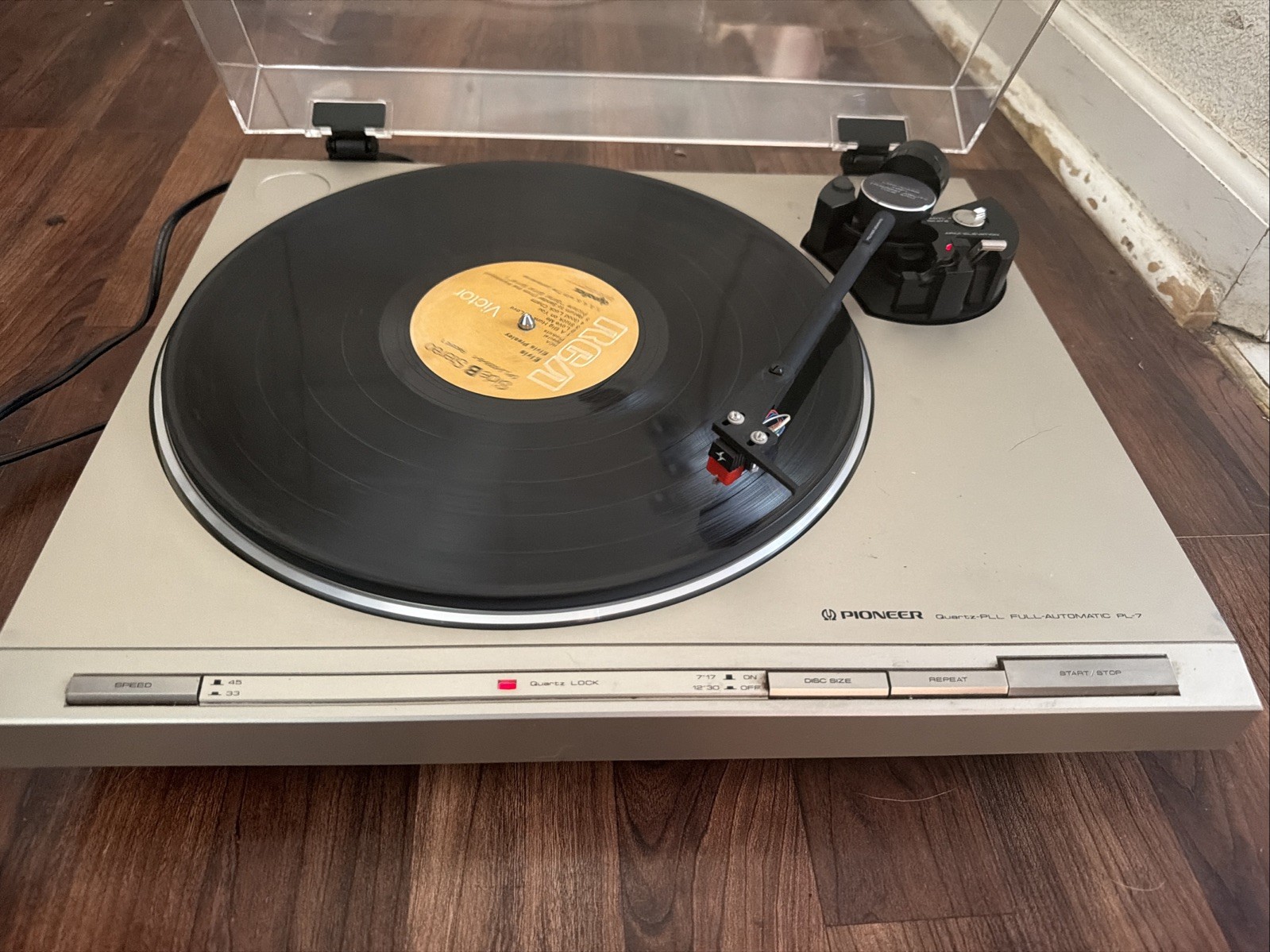 Vintage 1983 Pioneer PL-7 QTZ Direct Drive Automatic Turntable Record Player  👍