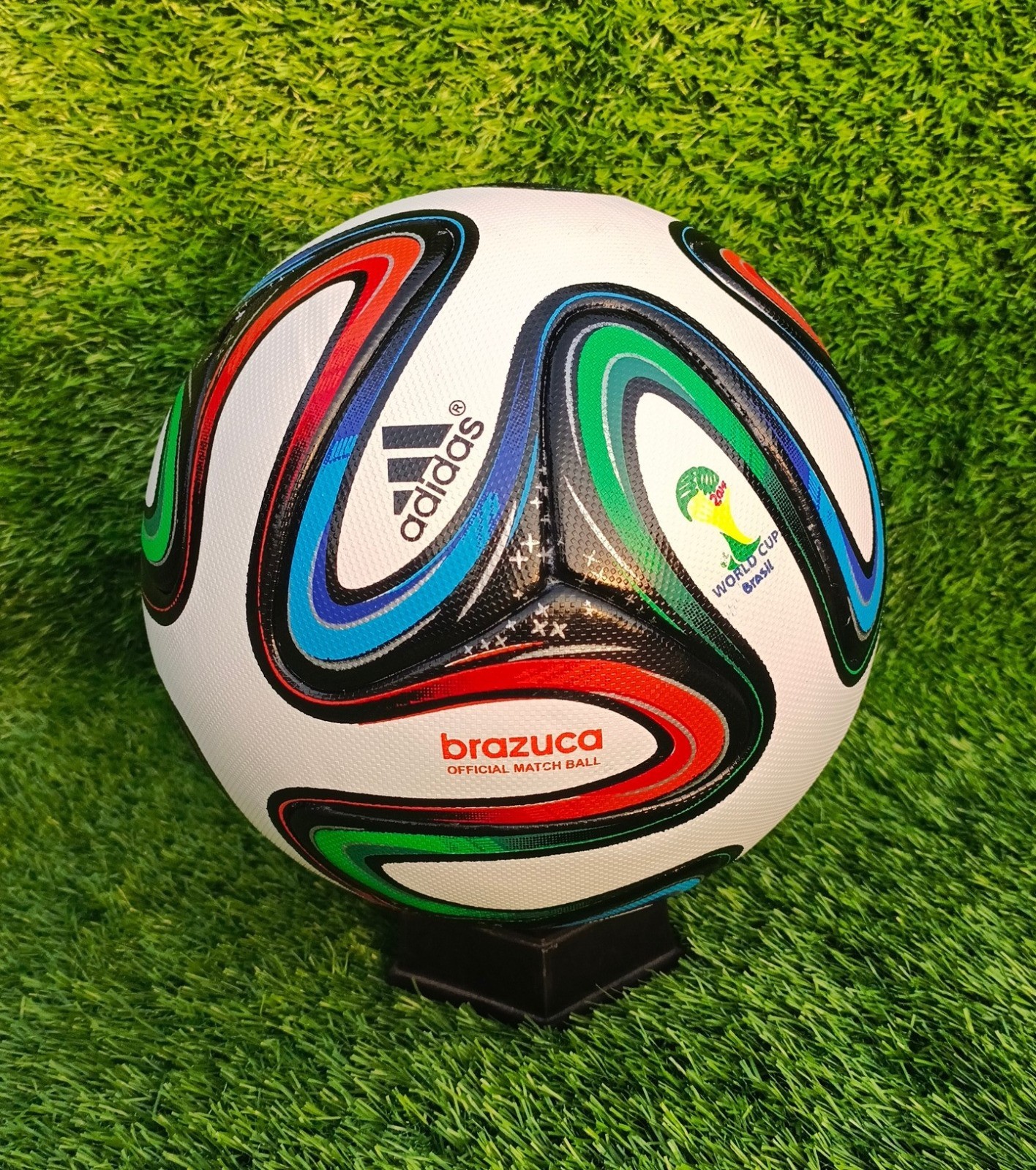 Brazuca 2014 FIFA World Cup Brazil Official Soccer Match Ball Size 5 Brazuca 2014 FIFA World Cup Brazil Official Soccer Match Ball Size 5